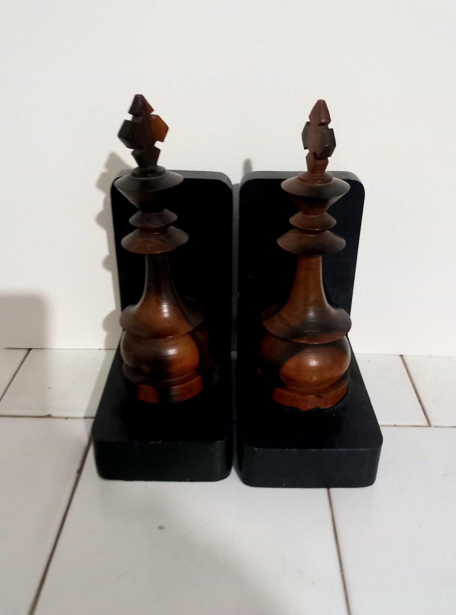Bookends Chess Figures Carved in the Shape of The King, With Noble Wood Antique For Sale 2
