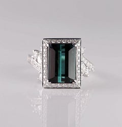 Enigmatic Green Tourmaline & Diamond Ring in 18kt White Gold