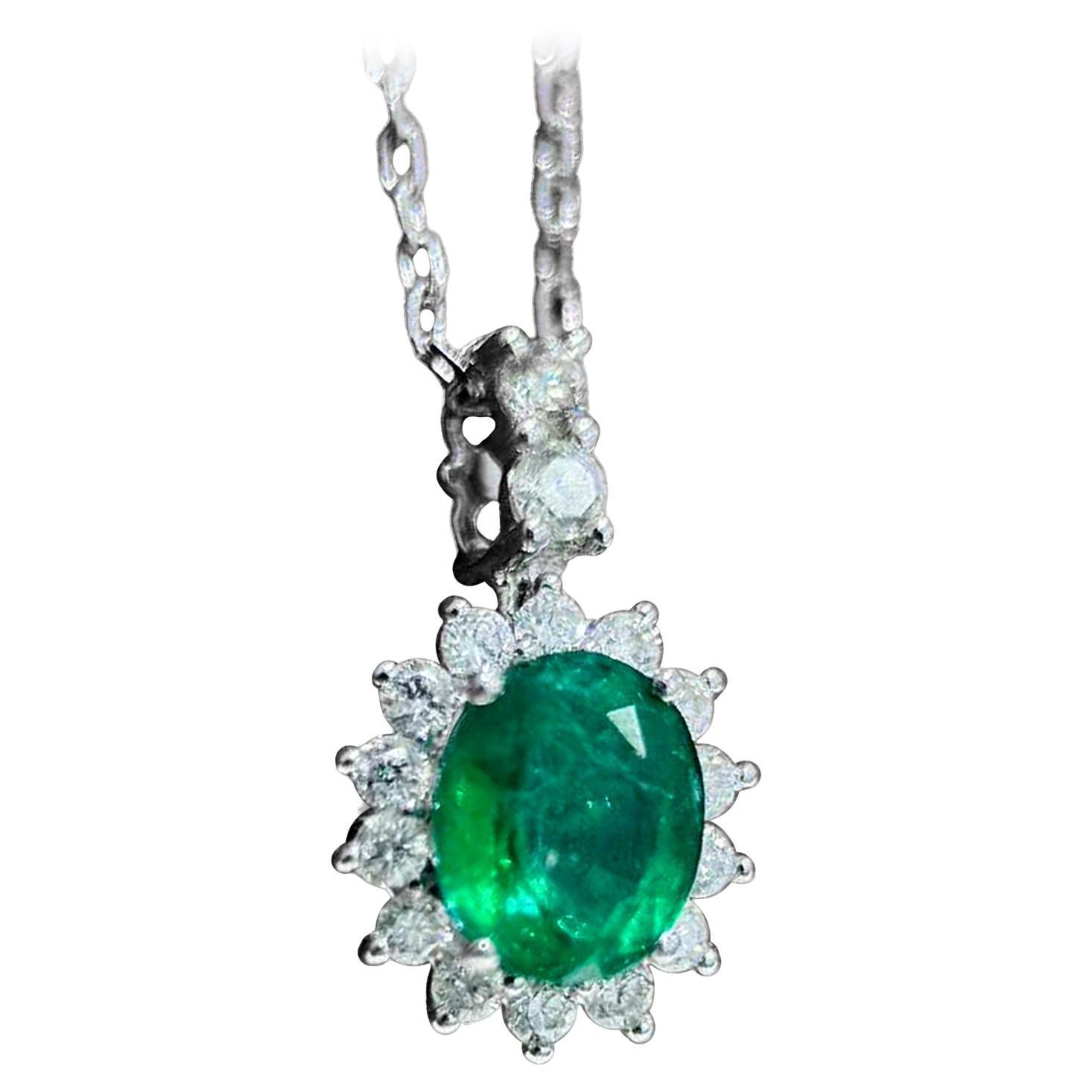 【Énigma】Vivid Green Oval-Cut Emerald & Diamond Platinum Pendant Necklace — 0.70c For Sale