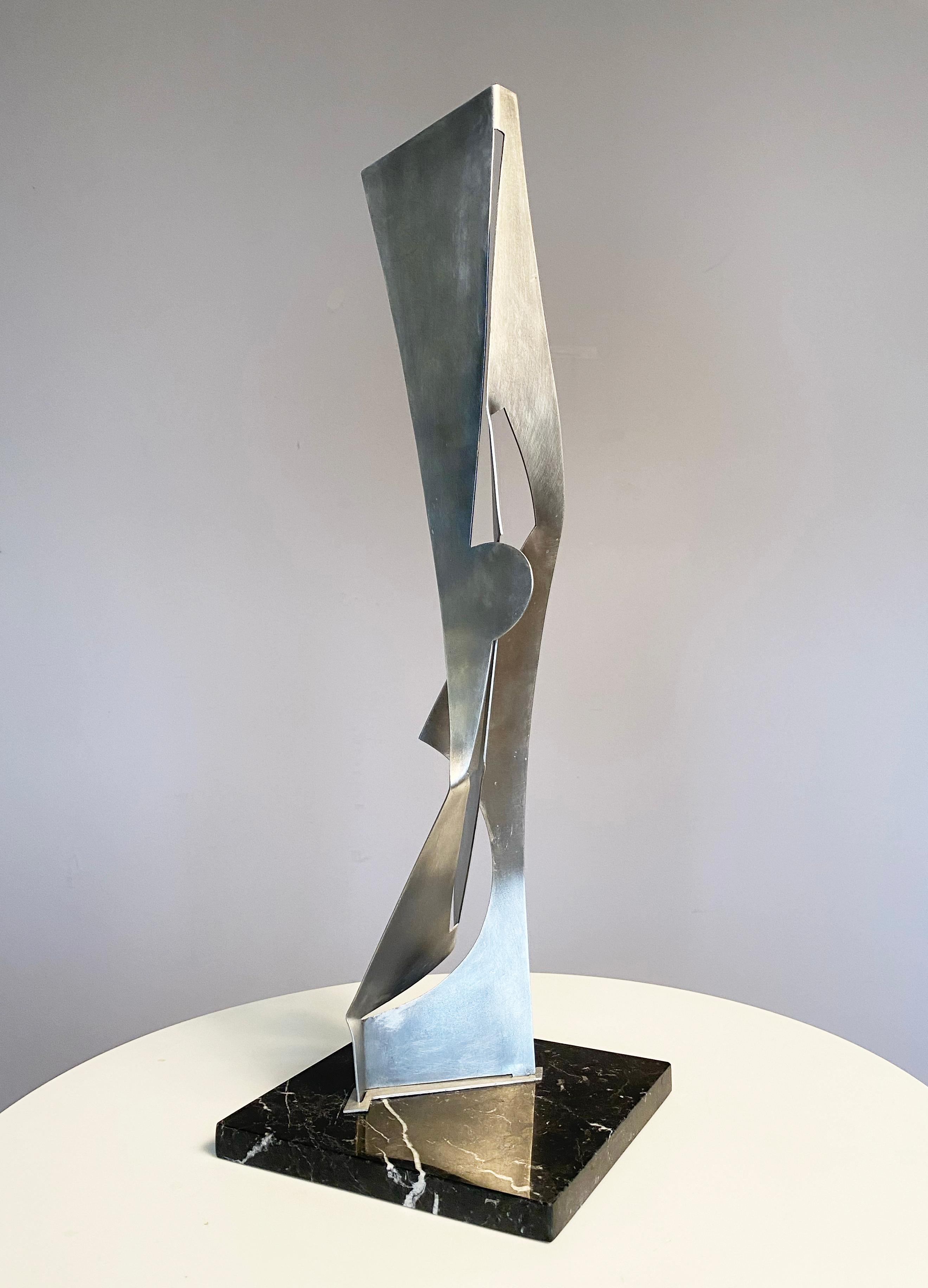 Moving Planes, abstraction - Sculpture by Enio Iommi