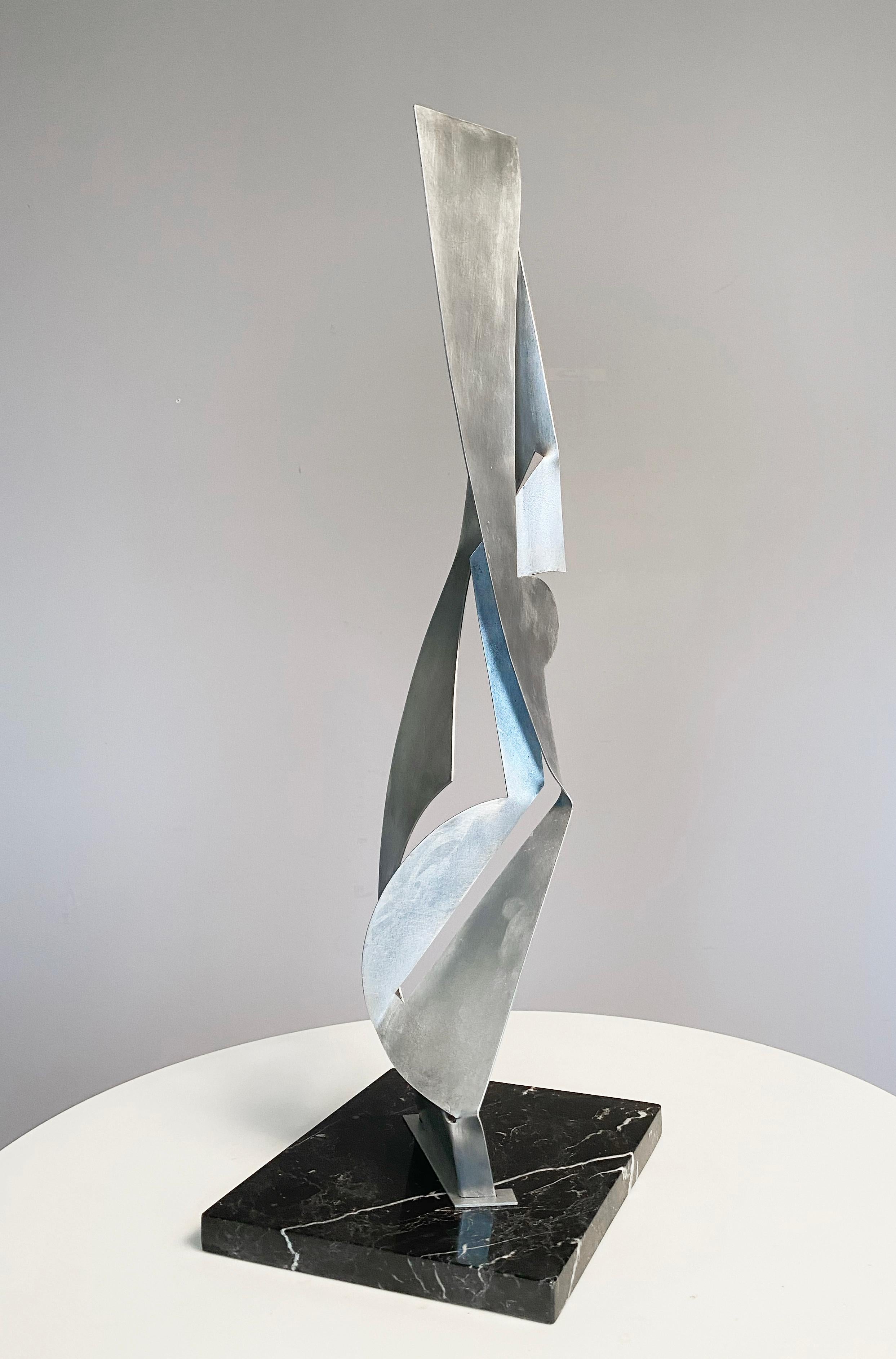 Moving Planes, abstraction - Abstract Sculpture by Enio Iommi