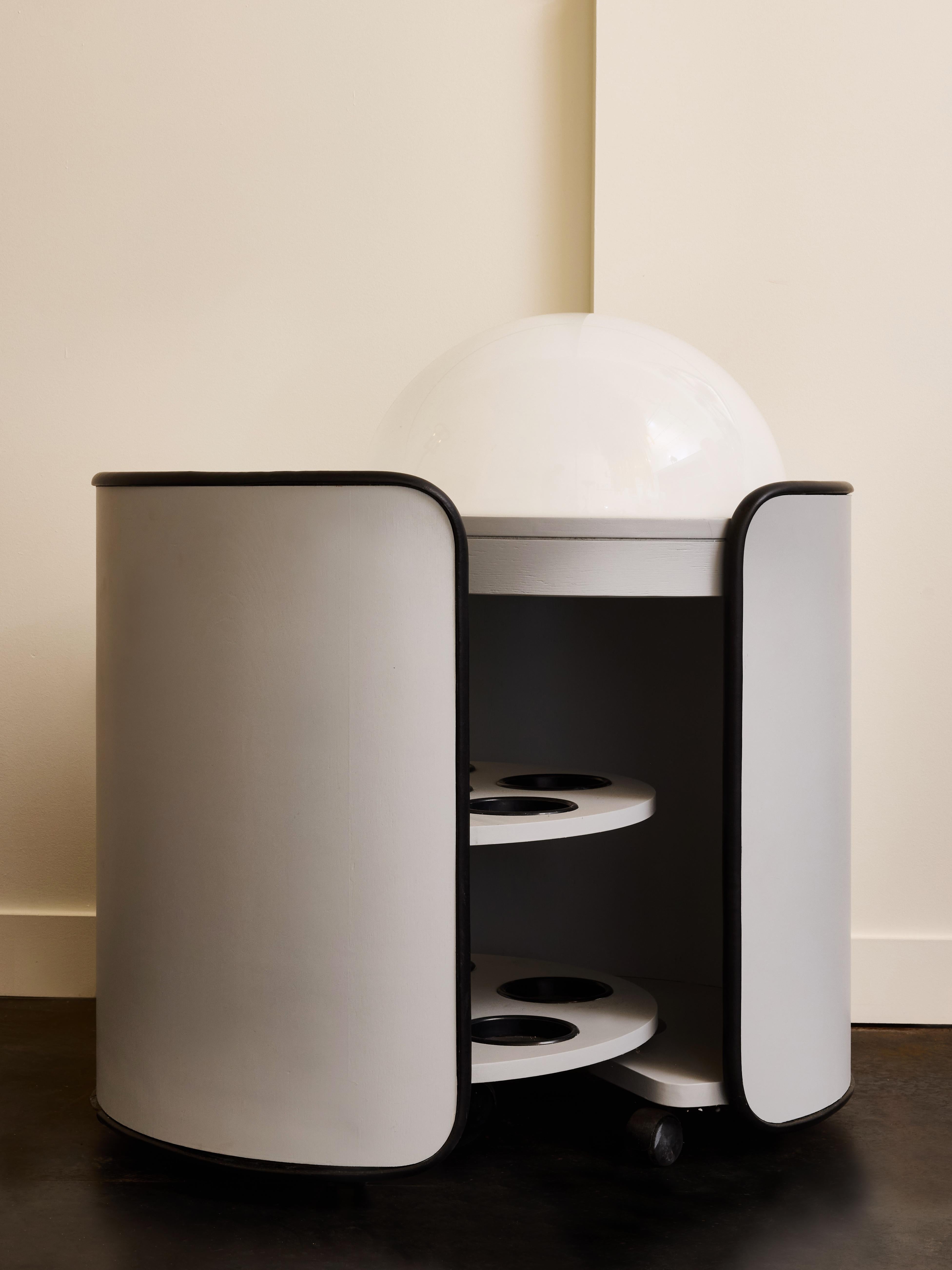 Italiano Enlighten Dry Bar in Wood e plexiglass in vendita