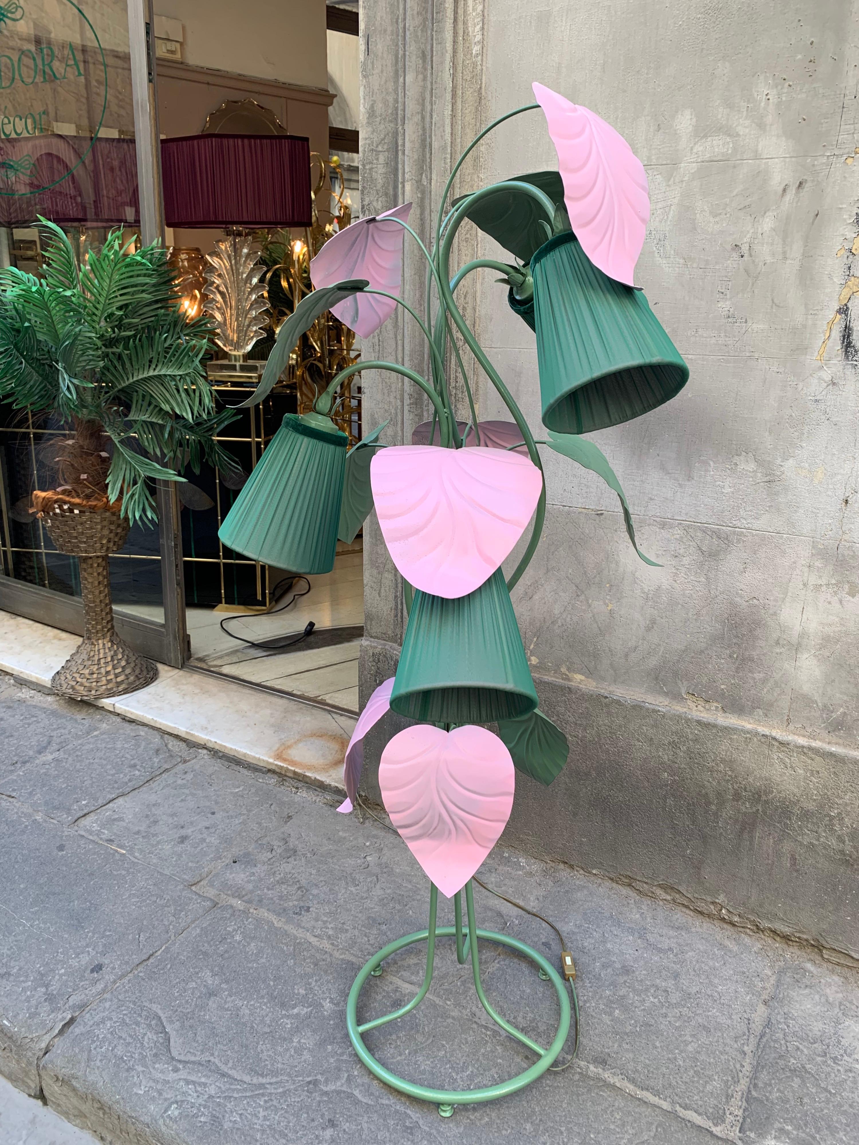 Enlightening pink and green metal plant floor lamp with our hand-sewn double color lampshades.
The structure is made of green and pink lacquered metal. High decorative mid-century object that works both as a lamp and as a sculpture.
4 light bulbs