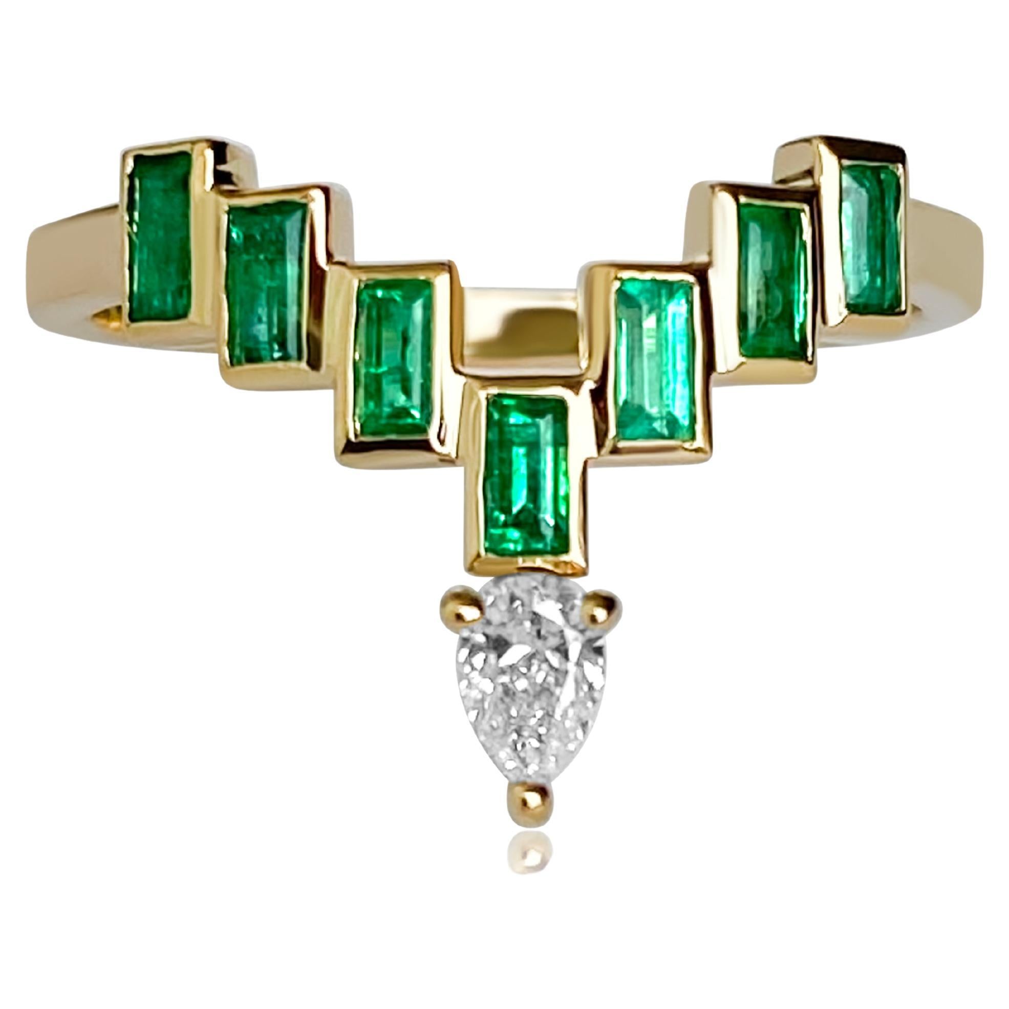 Enlightenment Celestial Crown Tiara Emerald Baguette and Brilliant Diamond Ring For Sale