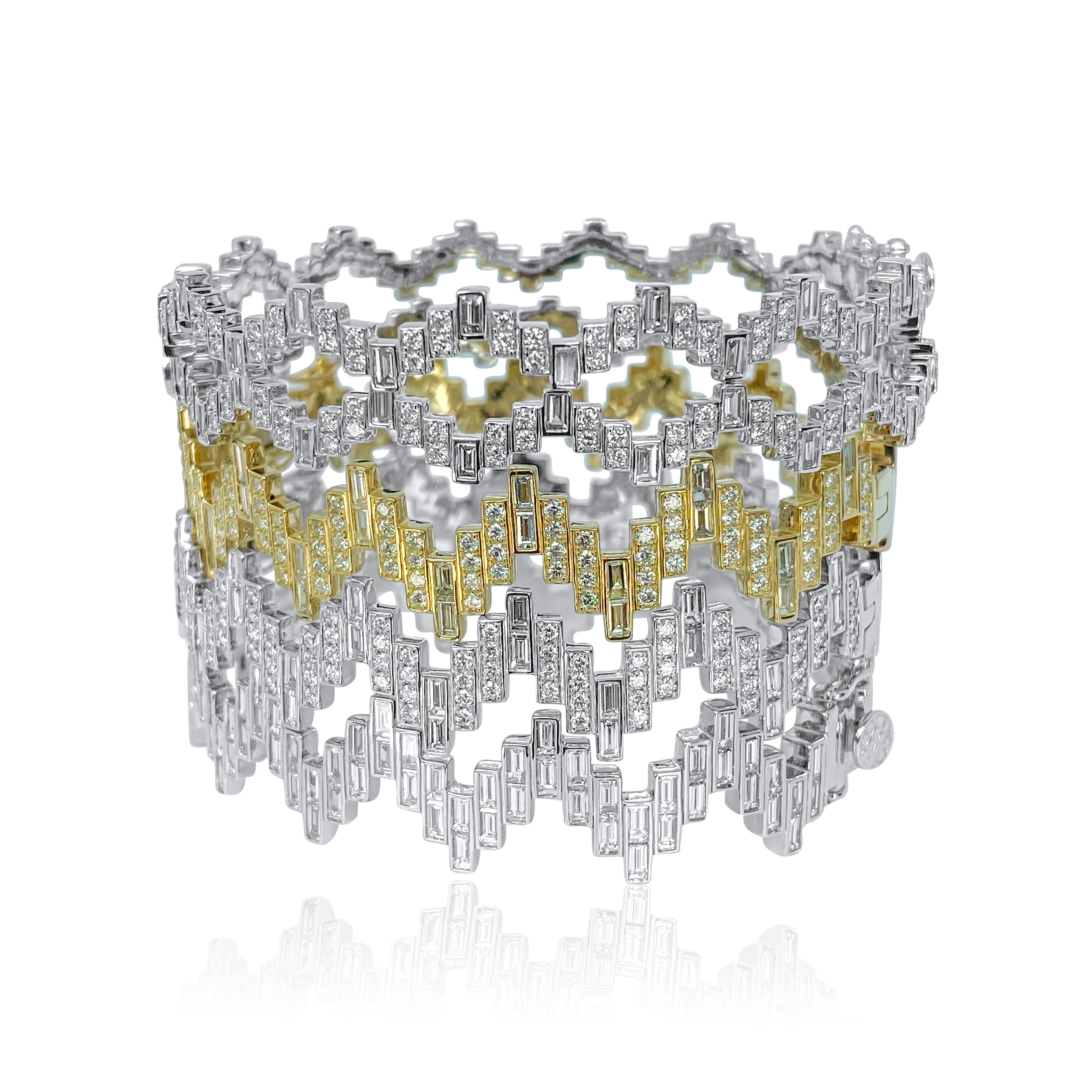 Bracelet Équilibrium en or jaune avec diamants baguettes et ronds en vente 9
