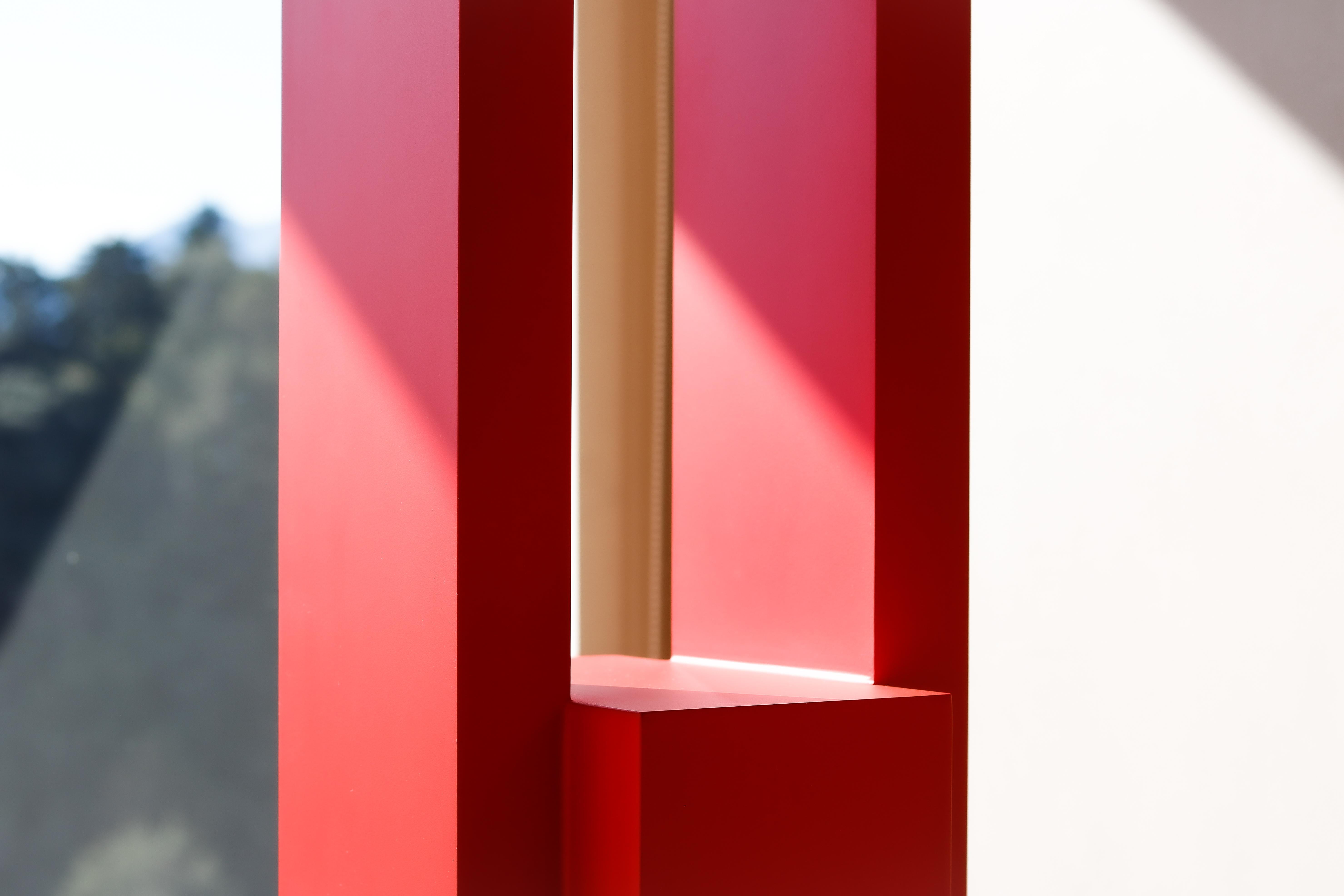 LOCK - Modern dynamic standing sculpture - Sculpture by ENNAIA