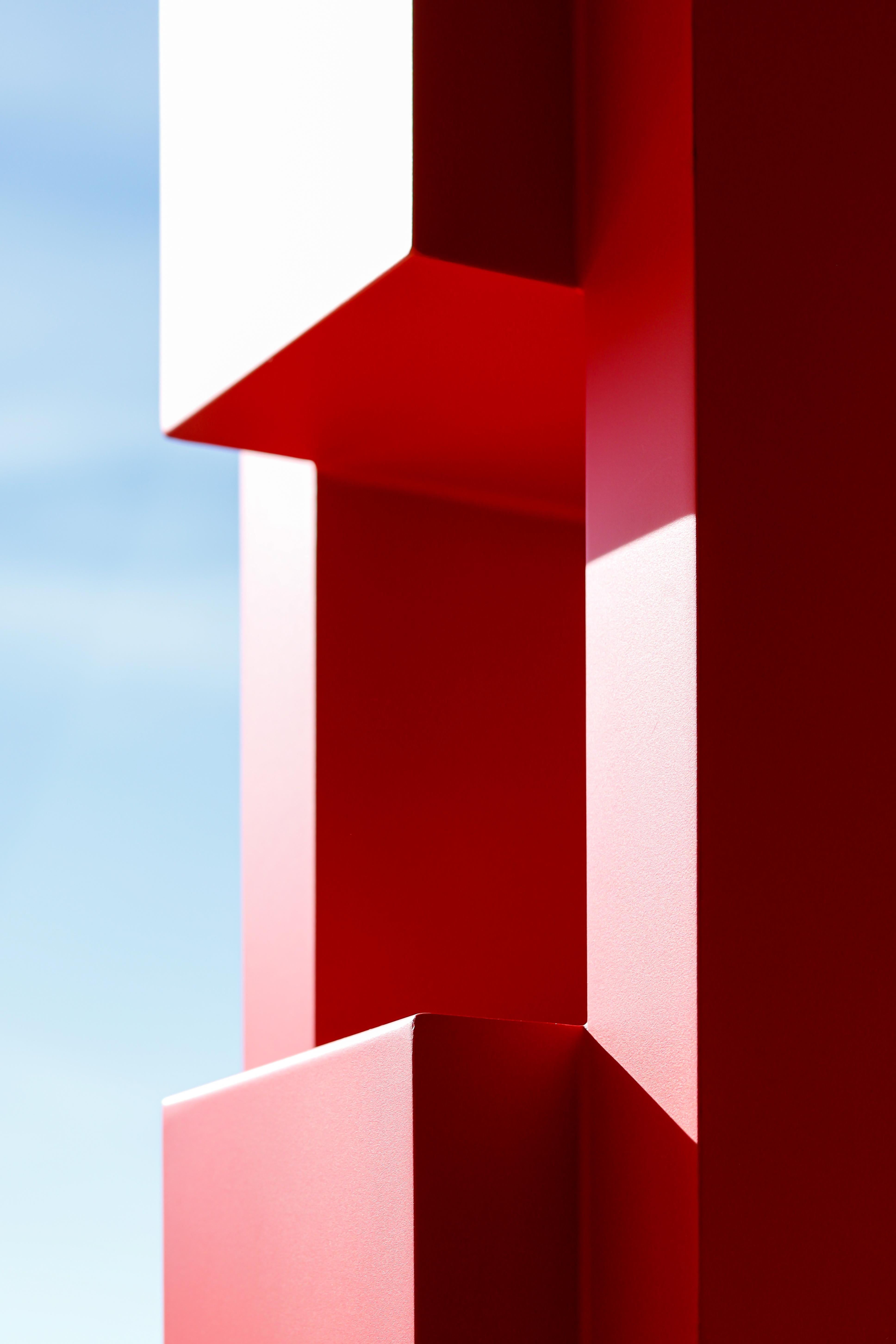 LOCK - Modern dynamic standing sculpture 3