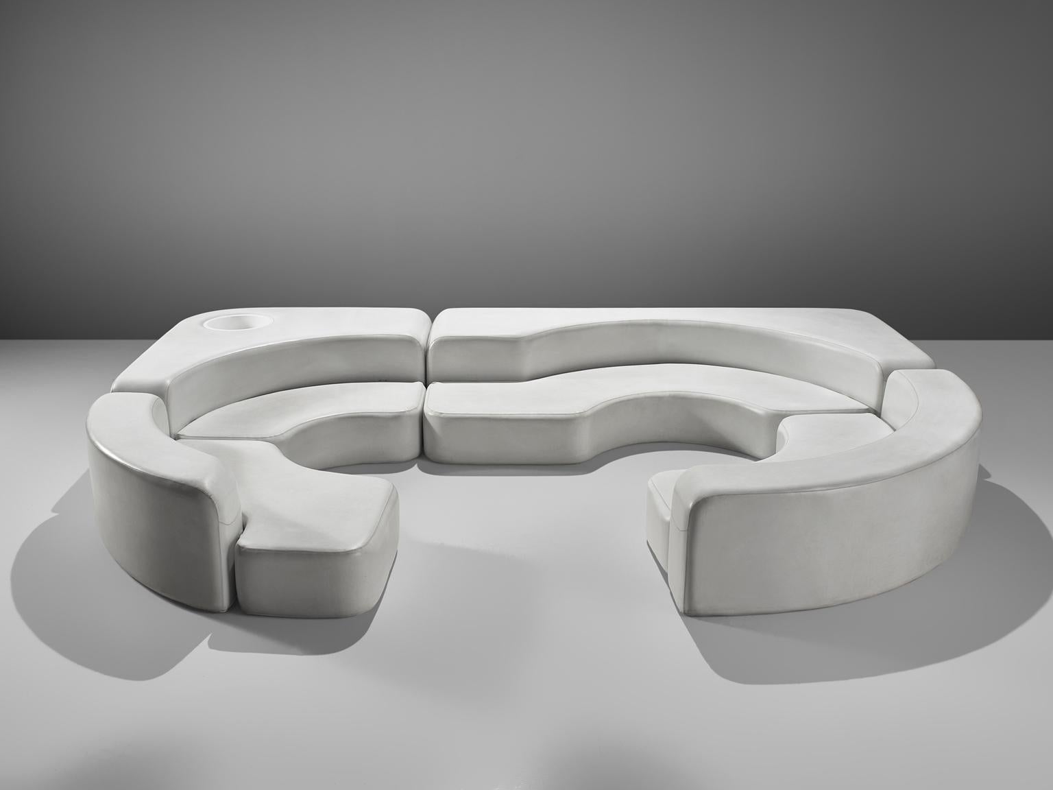 Ennio Chiggio for Nikol Internazionale, white faux leather sofa, Italy, 1970s

This important canapé Environ One is designed by Ennio Chiggo (1937-) for Nikol Internazionale in the 1970s. This rare modular sofa is very voluptuous and very large.