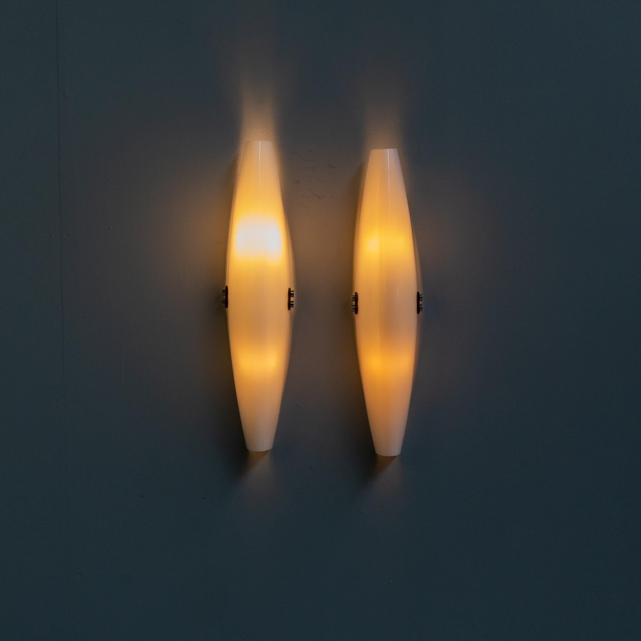 Post-Modern Ennio Pasini ‘Robbia 60’ Wall Lamp Glass for VeArt Set/2 For Sale