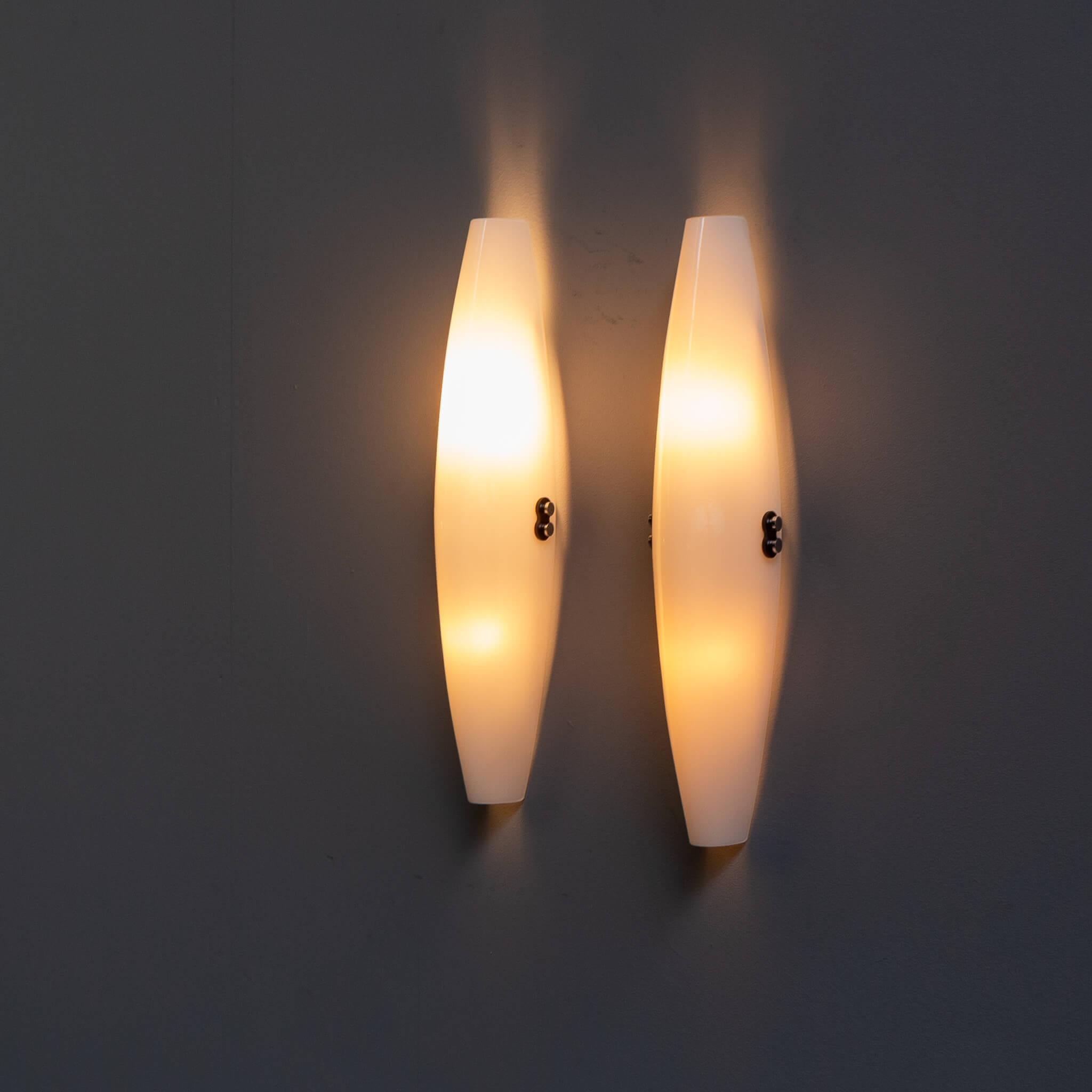 Italian Ennio Pasini ‘Robbia 60’ Wall Lamp Glass for VeArt Set/2 For Sale