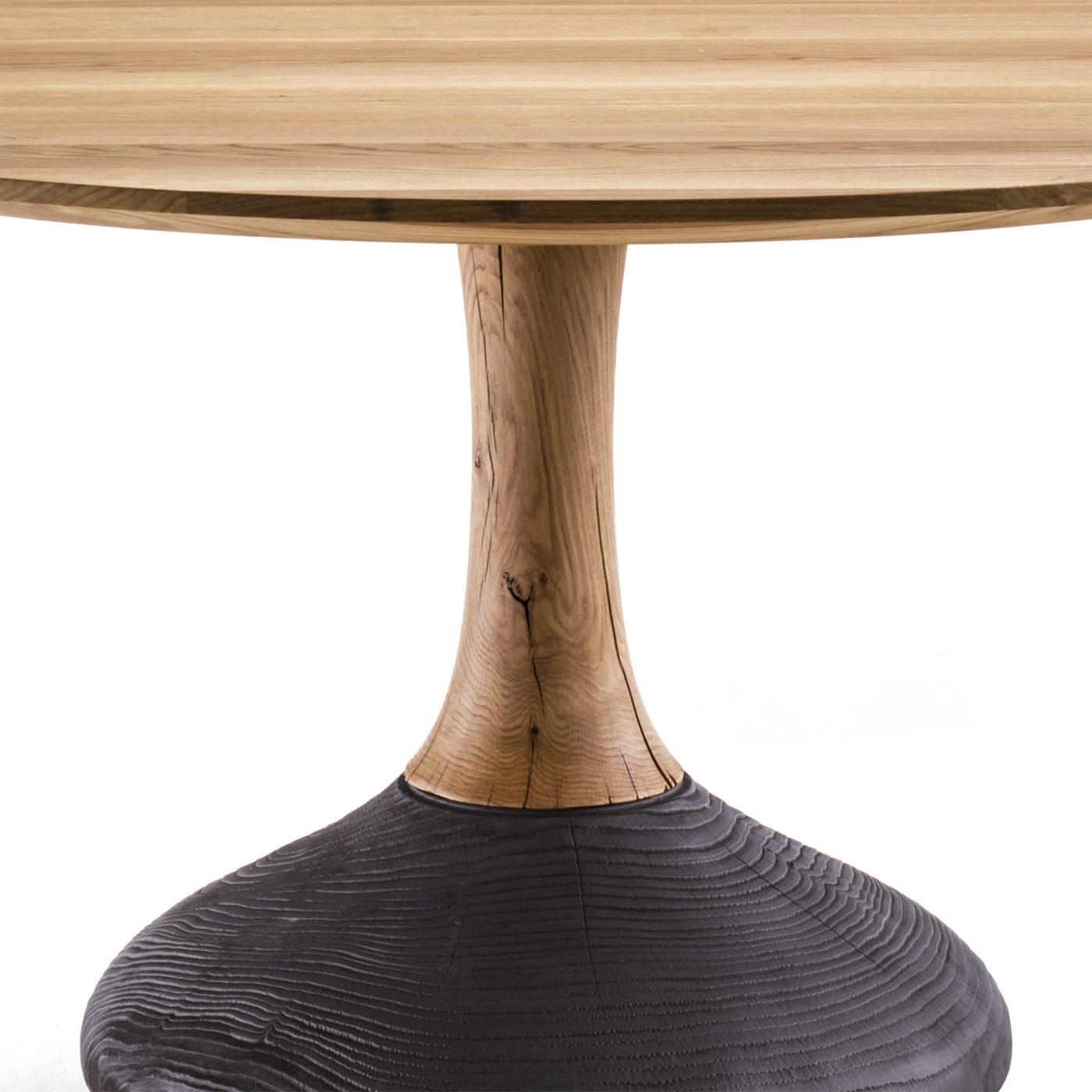 Blackened Ennio Round Dining Table For Sale