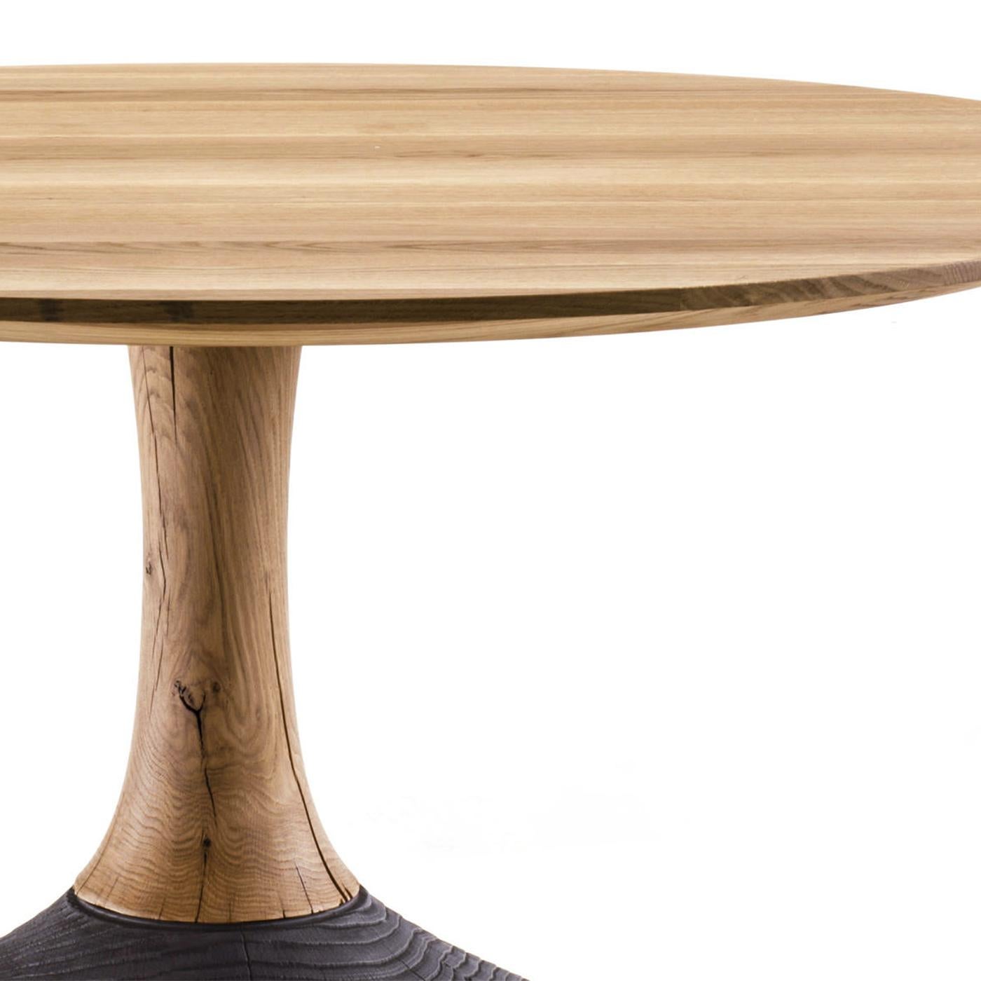 Contemporary Ennio Round Dining Table For Sale