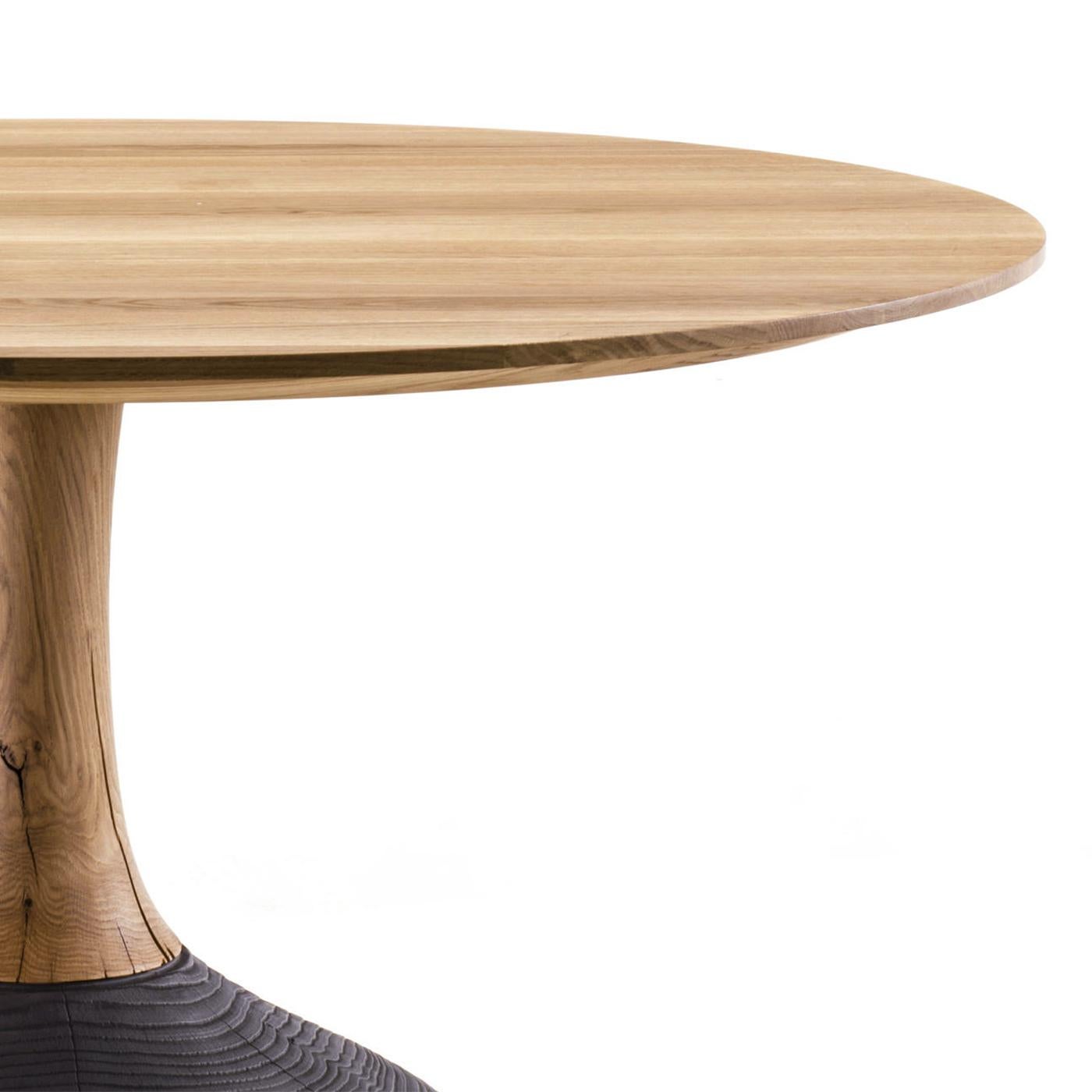 Oak Ennio Round Dining Table For Sale