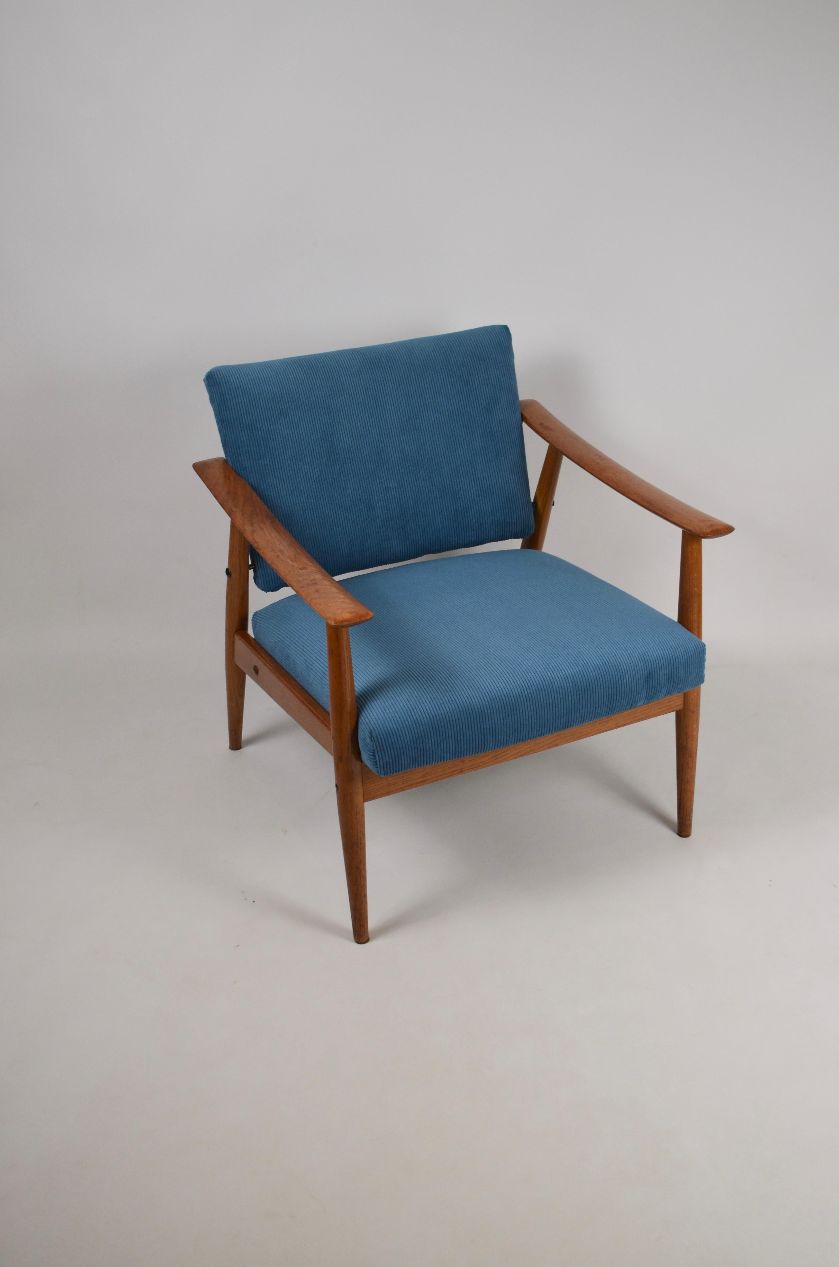 Milieu du XXe siècle Fauteuil en teck 