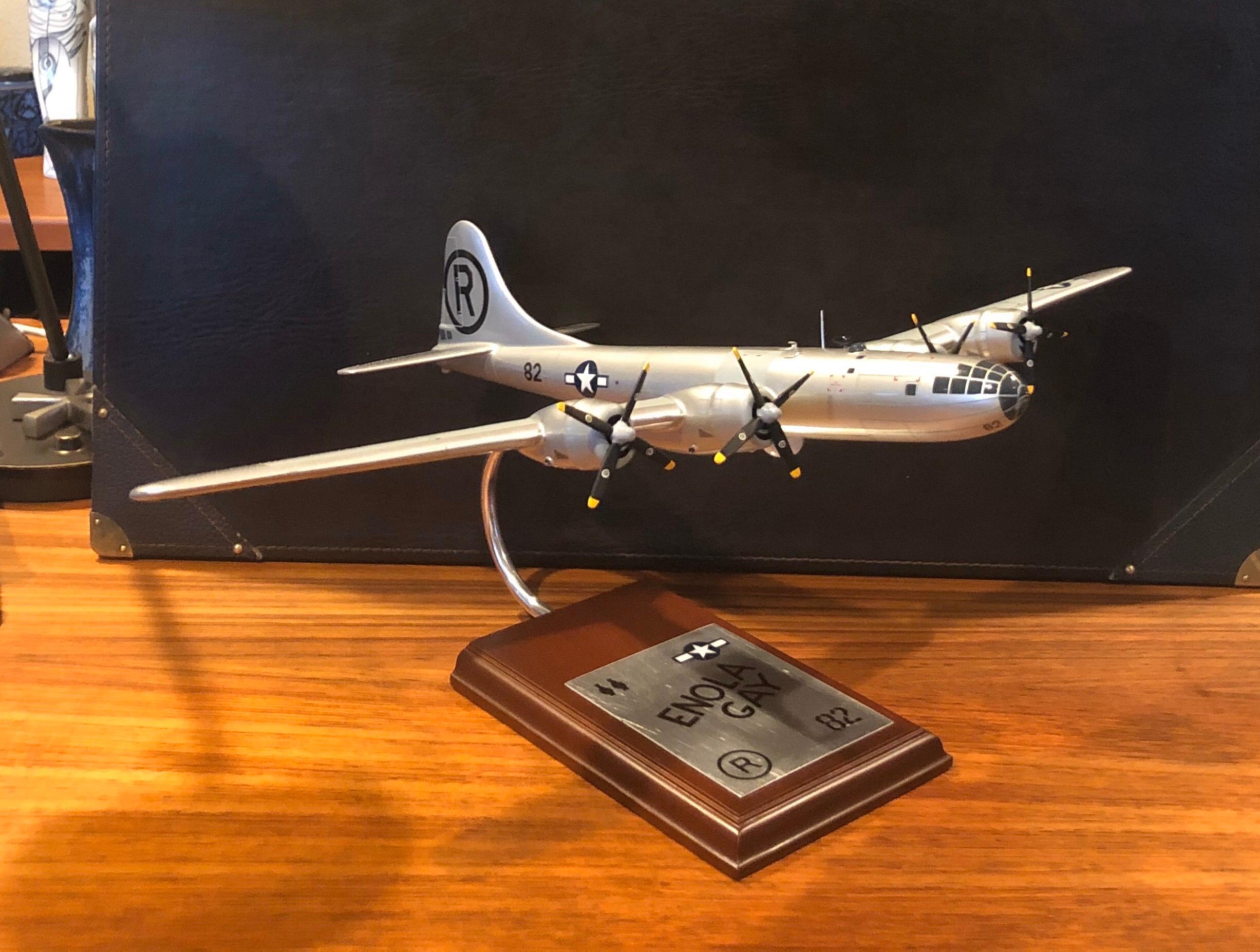 Superbly detailed Enola Gay B-29 Boeing super fortress bomber model signed by navigator Dutch Van Kirk, circa 2000s. The Enola Gay was named after Enola Gay Tibbets, the mother of the pilot, Colonel Paul Tibbets. On August 6, 1945, during the final