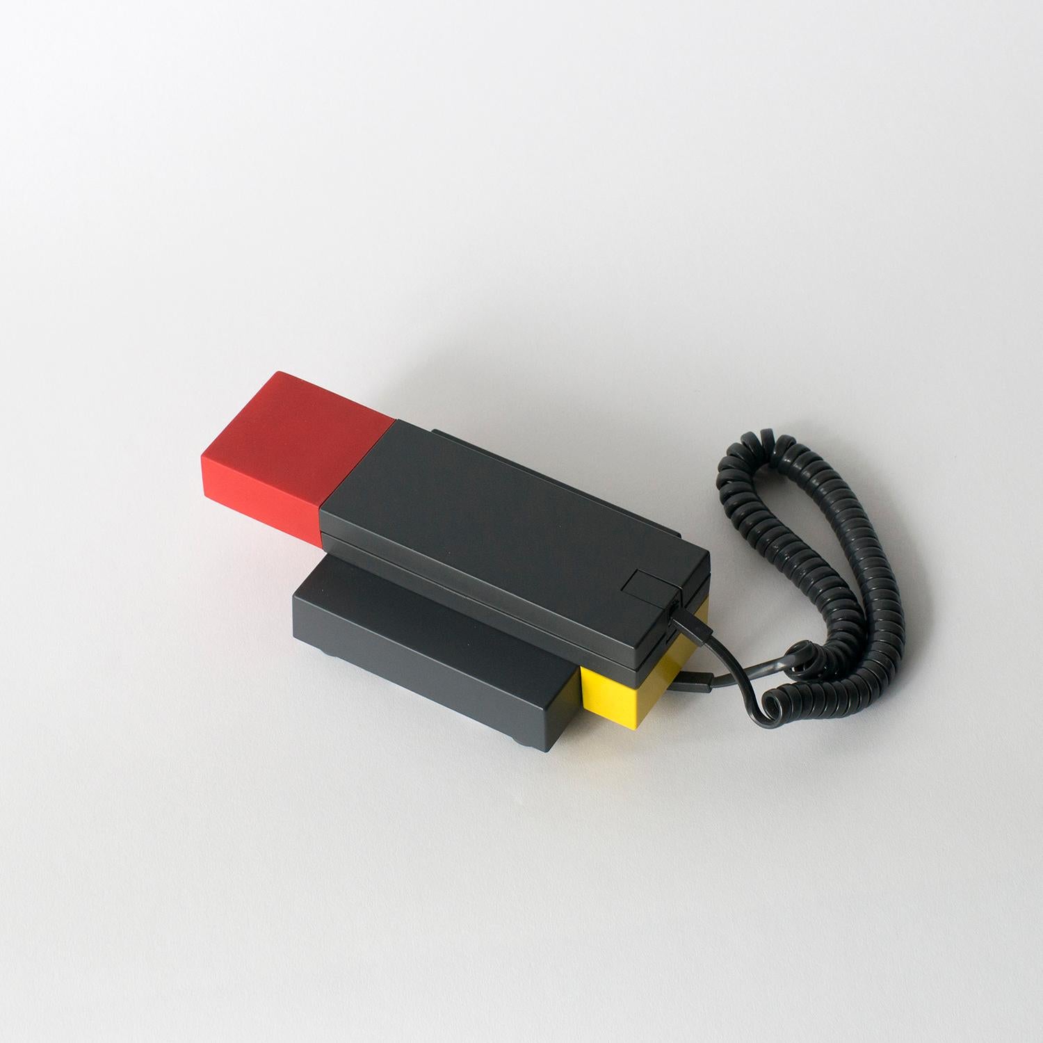 American Enorme Telephone Ettore Sottsass Postmodern For Sale