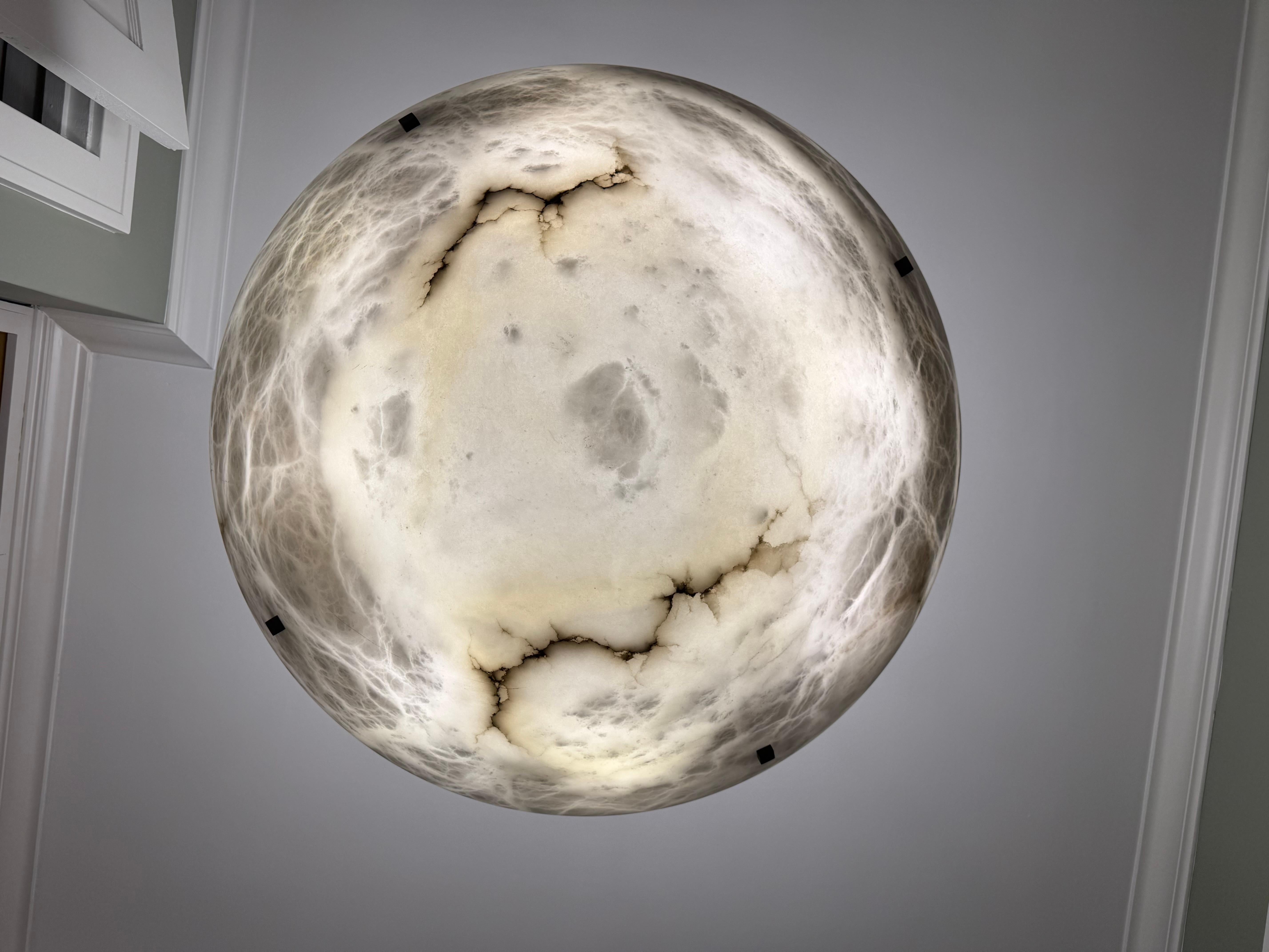Énorme affleurant / suspension de 36 Ø avec un superbe abat-jour en albâtre ressemblant à une pleine lune en vente 7