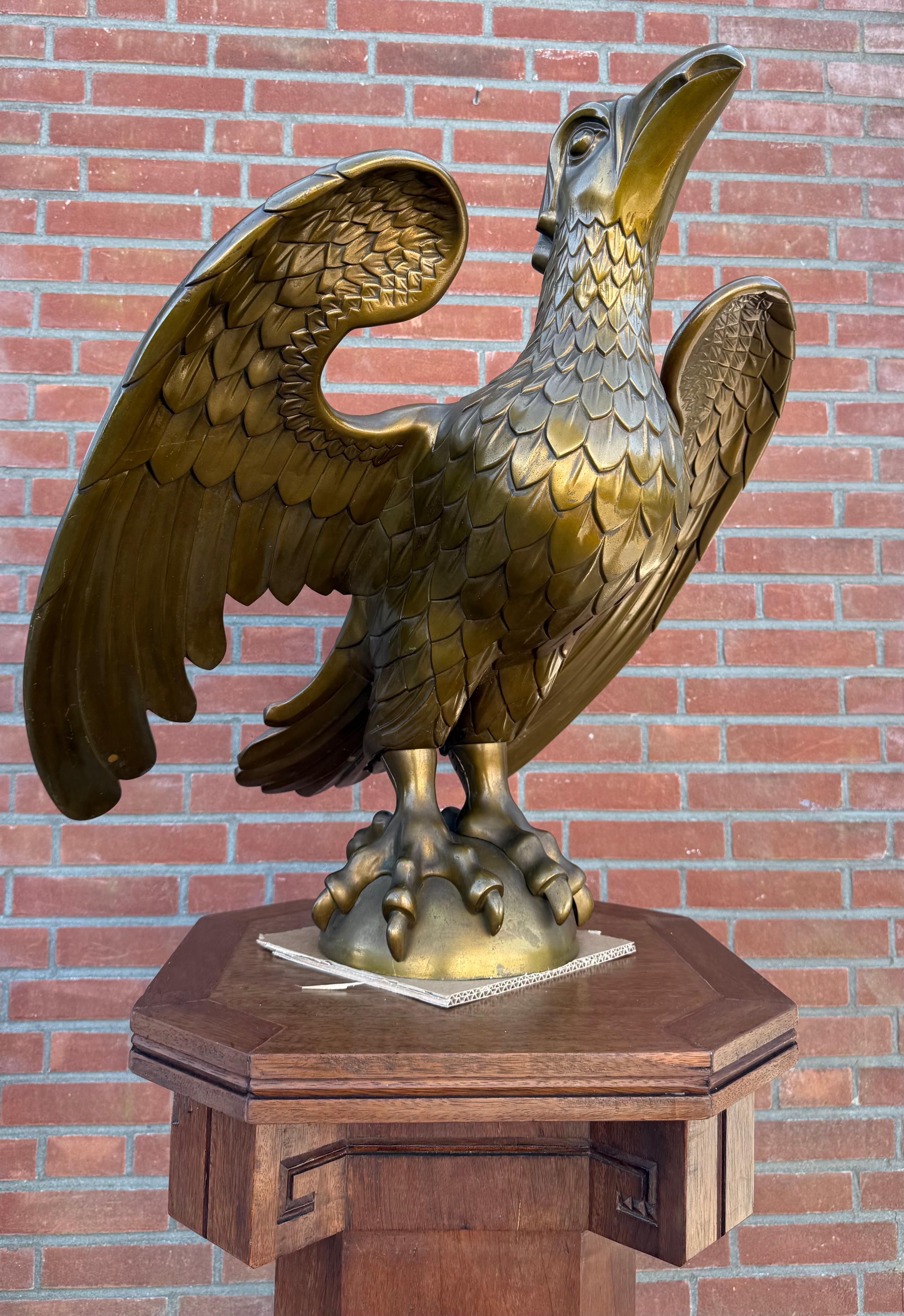 Enorme antike Bronze Eagle Skulptur Church Bible Stand oder Saint John Lectern im Angebot 3
