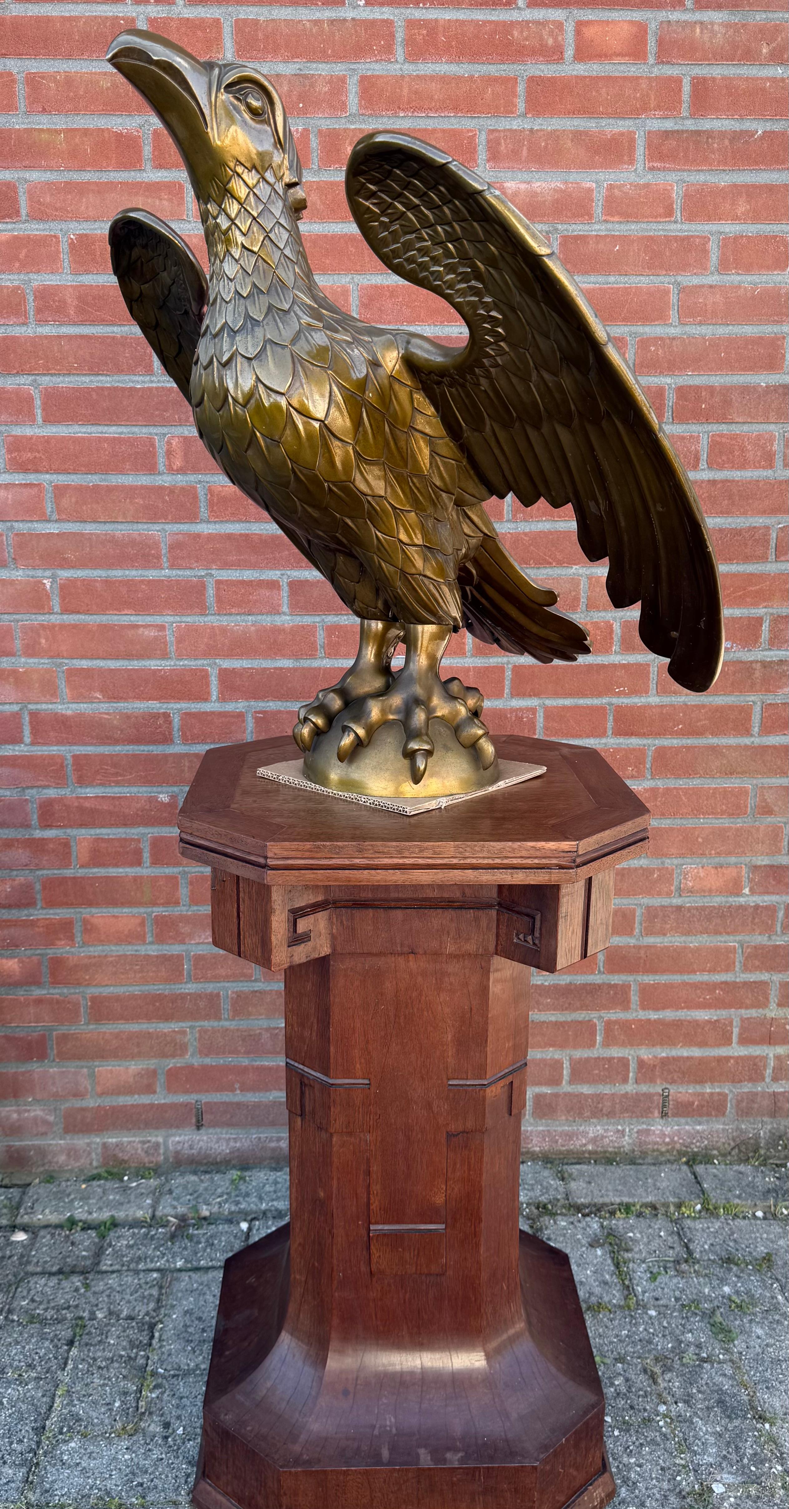 Enorme antike Bronze Eagle Skulptur Church Bible Stand oder Saint John Lectern im Angebot 8