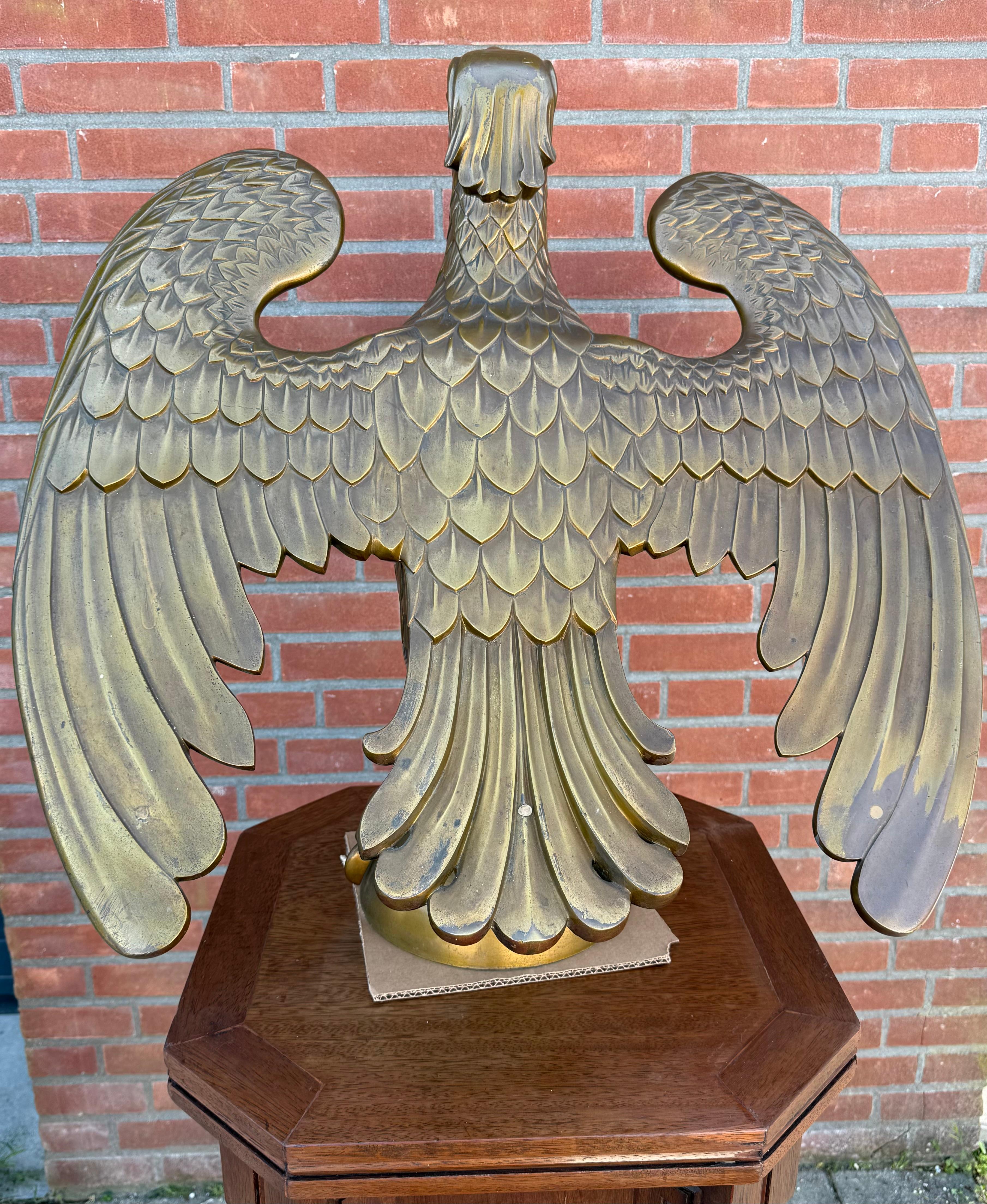 Enorme antike Bronze Eagle Skulptur Church Bible Stand oder Saint John Lectern (Neugotik) im Angebot