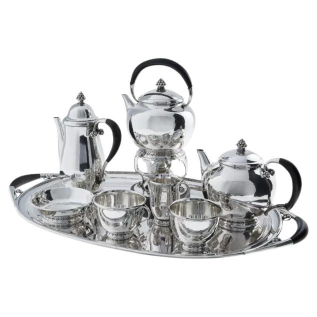 Enormes Georg Jensen-Teeservice aus Sterlingsilber 32