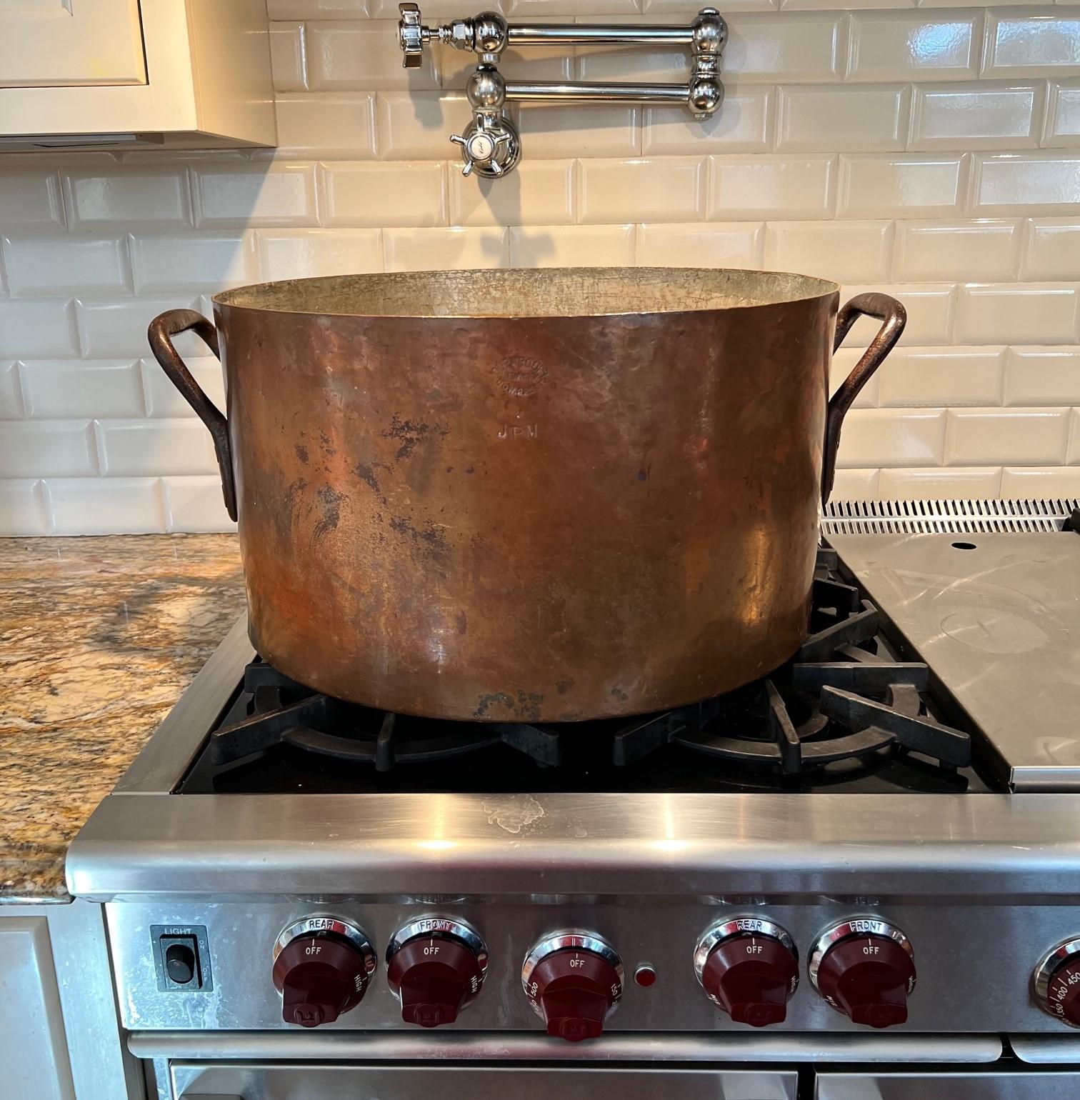 Enormous Hand Crafted Antique Copper Stock Pot with Lid, Duparquet, New York 8
