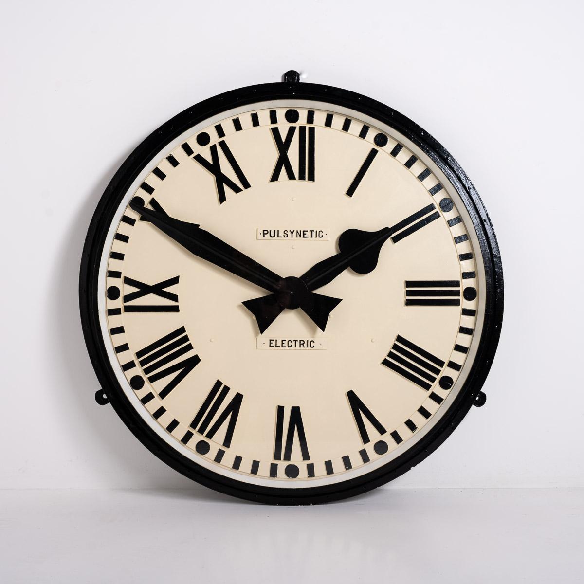 Enormous Reclaimed Cast Iron Industrial Clock by Gents of Leicester In Good Condition For Sale In Nottingham, GB