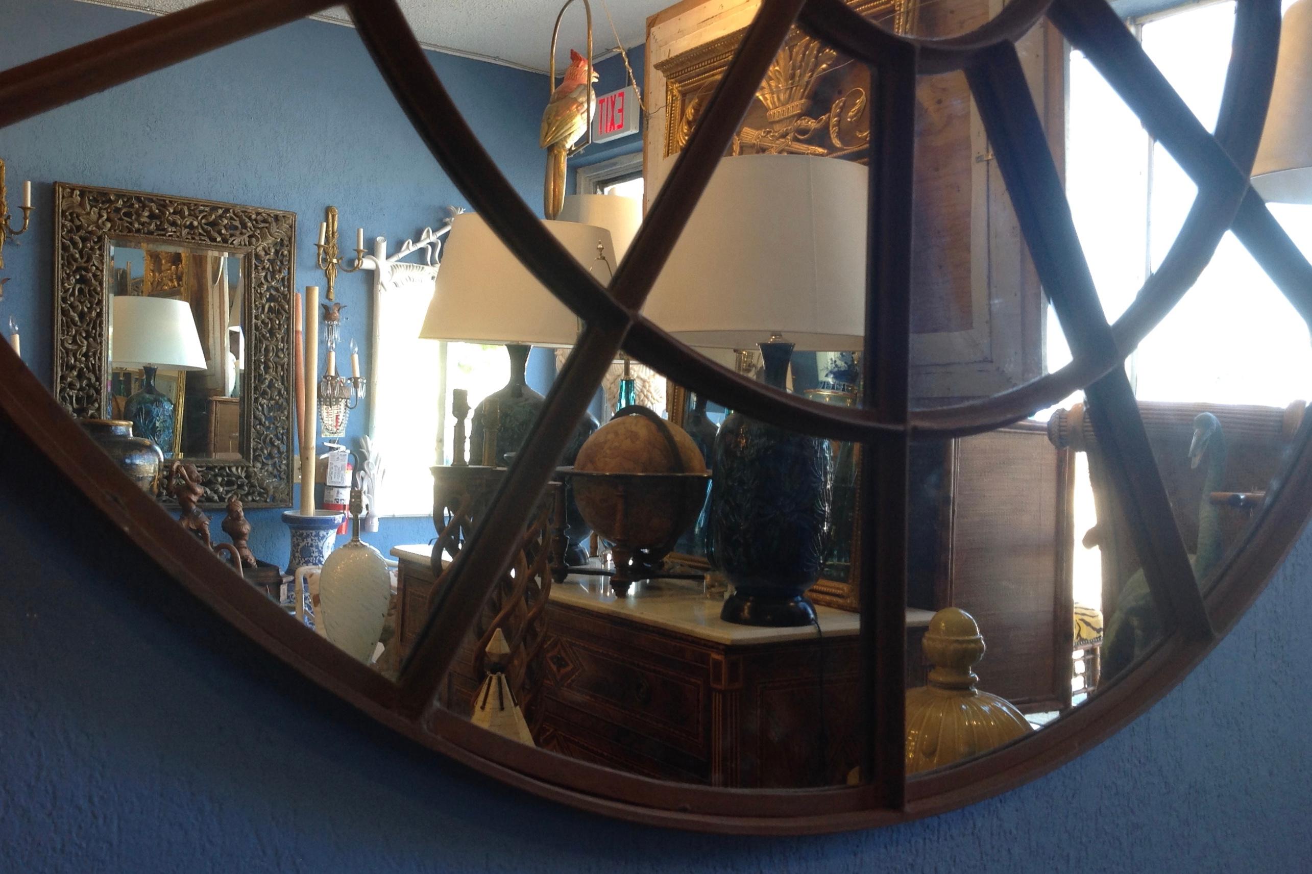 Enormous Round Mirror In Good Condition In West Palm Beach, FL
