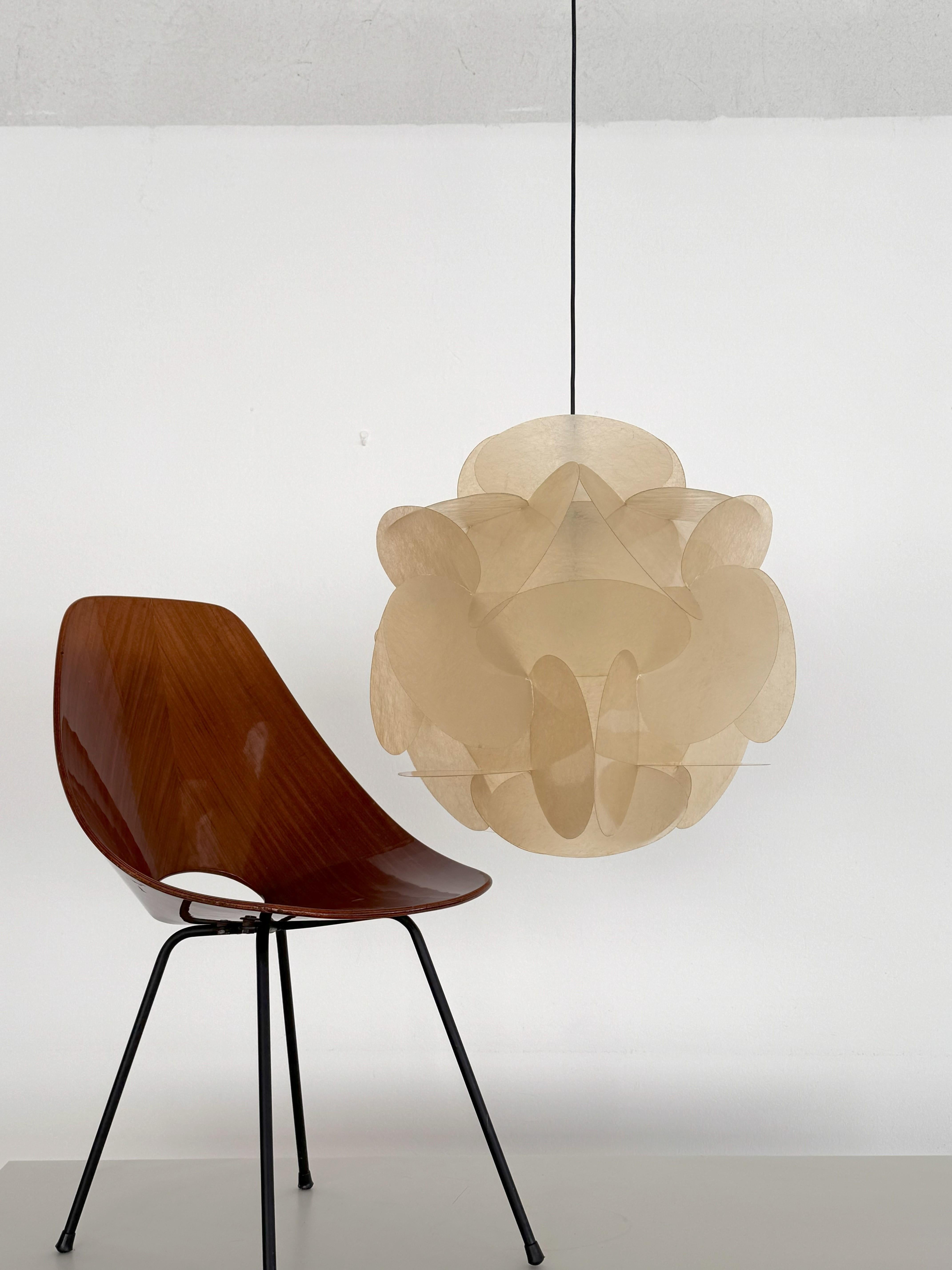 Organico moderno Enrico Botta Lampada a sospensione in fibra di vetro di Sundown Edition, Italia, 1968 in vendita