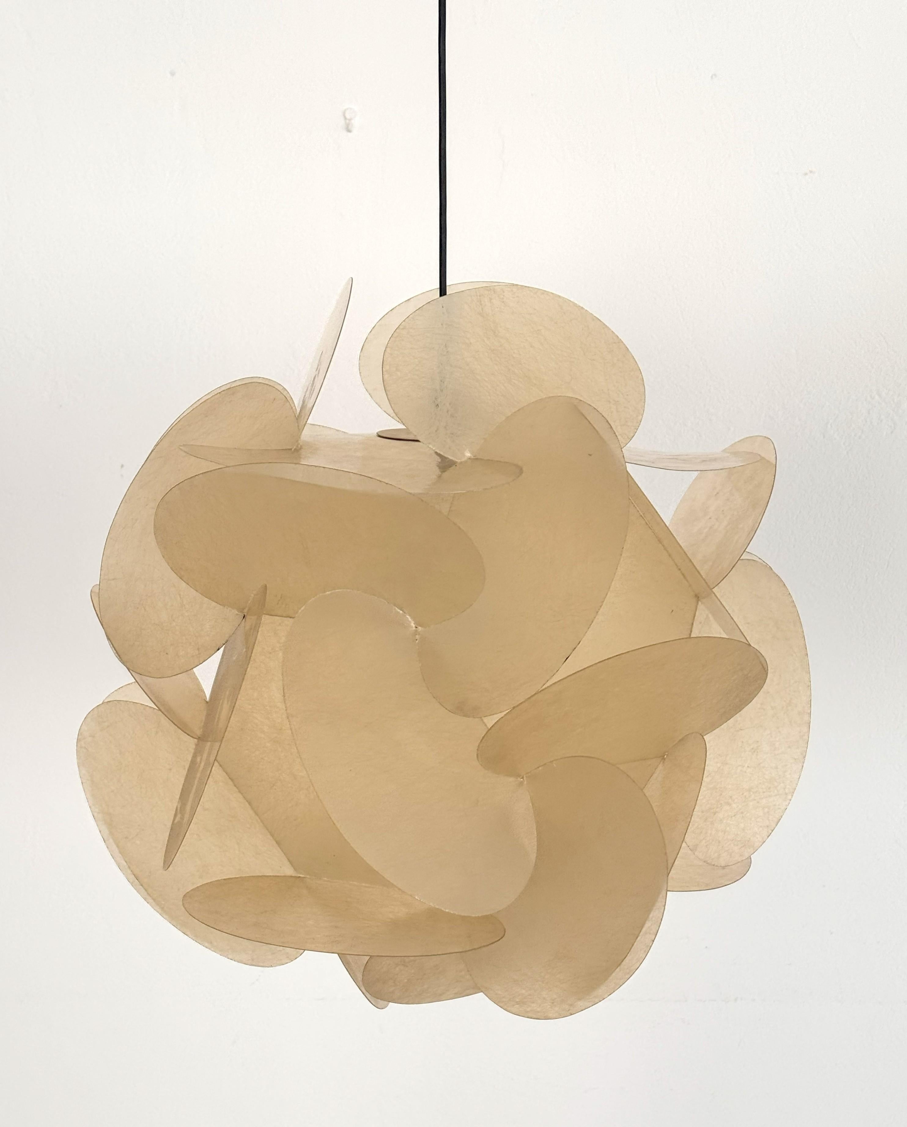 Fatto a mano Enrico Botta Lampada a sospensione in fibra di vetro di Sundown Edition, Italia, 1968 in vendita
