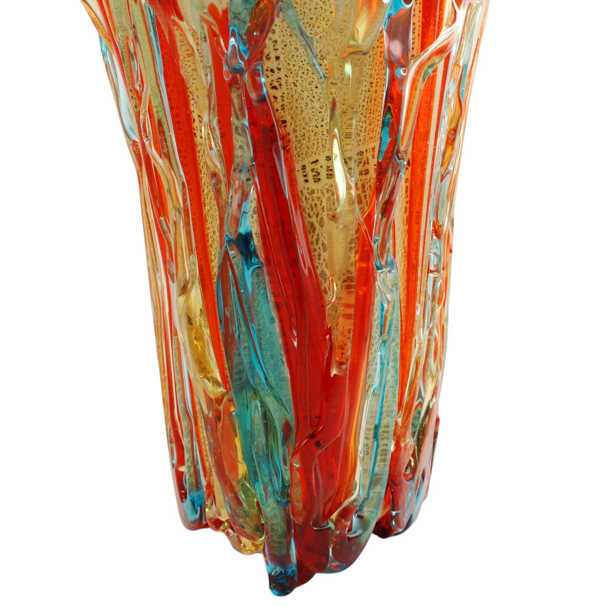 Jarrón de cristal de Murano Foglia d'Oro de Enrico Cammozzo con decoración de cristal aplicado en venta 6