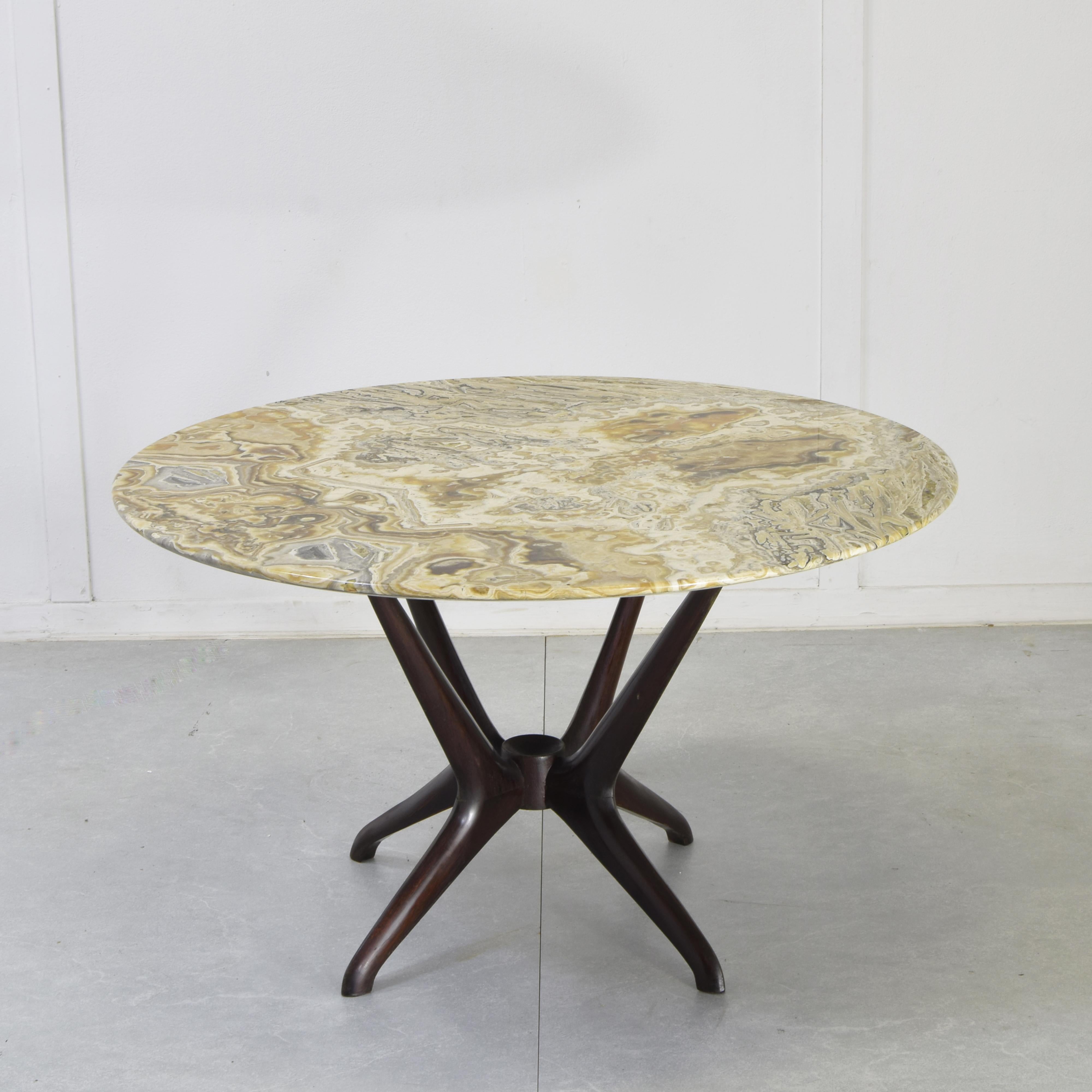 Onice Enrico Ciuti coffee table for Cassina 1950s. in vendita