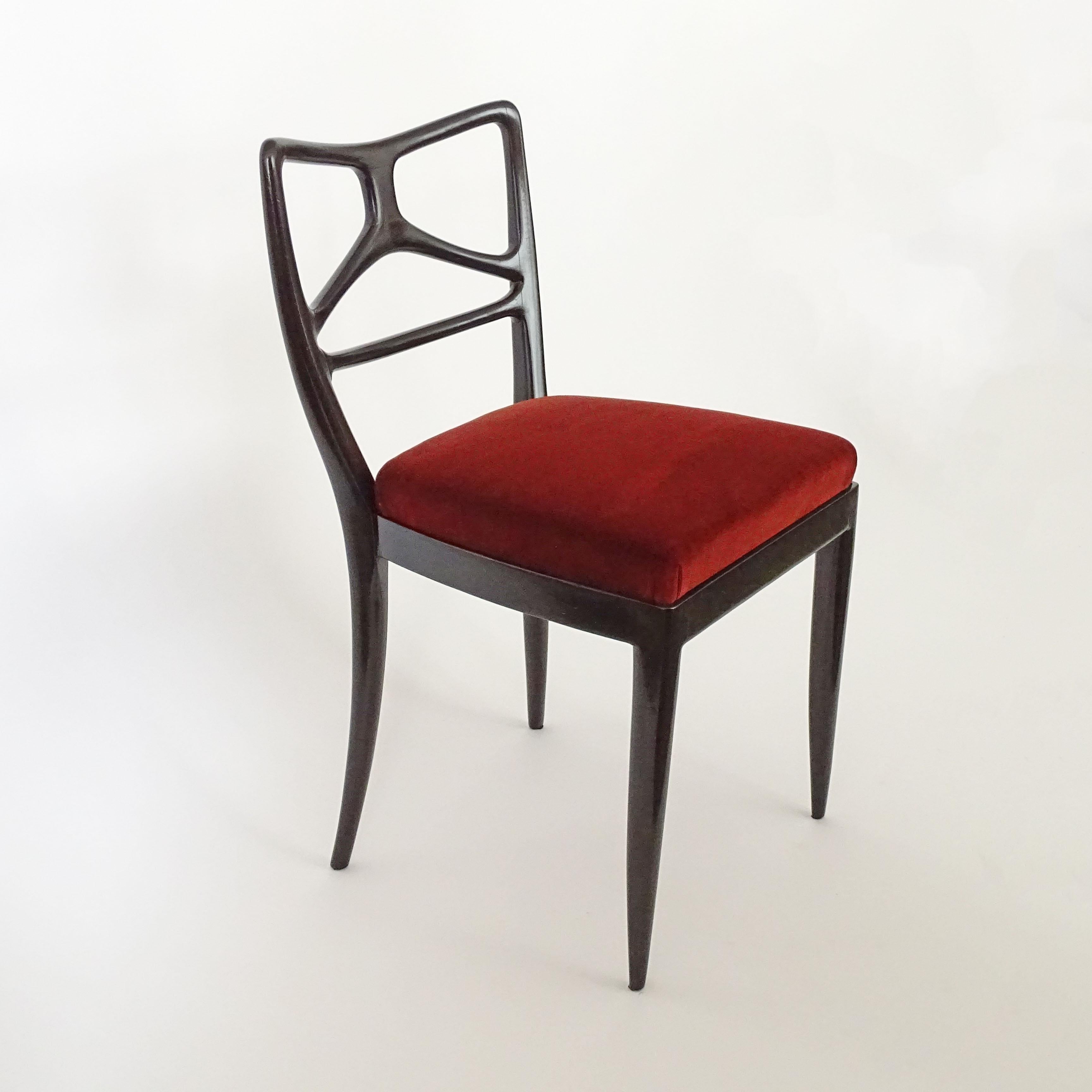 Spelndid sculptural Enrico Ciuti set of three chairs, Italy 1940s.