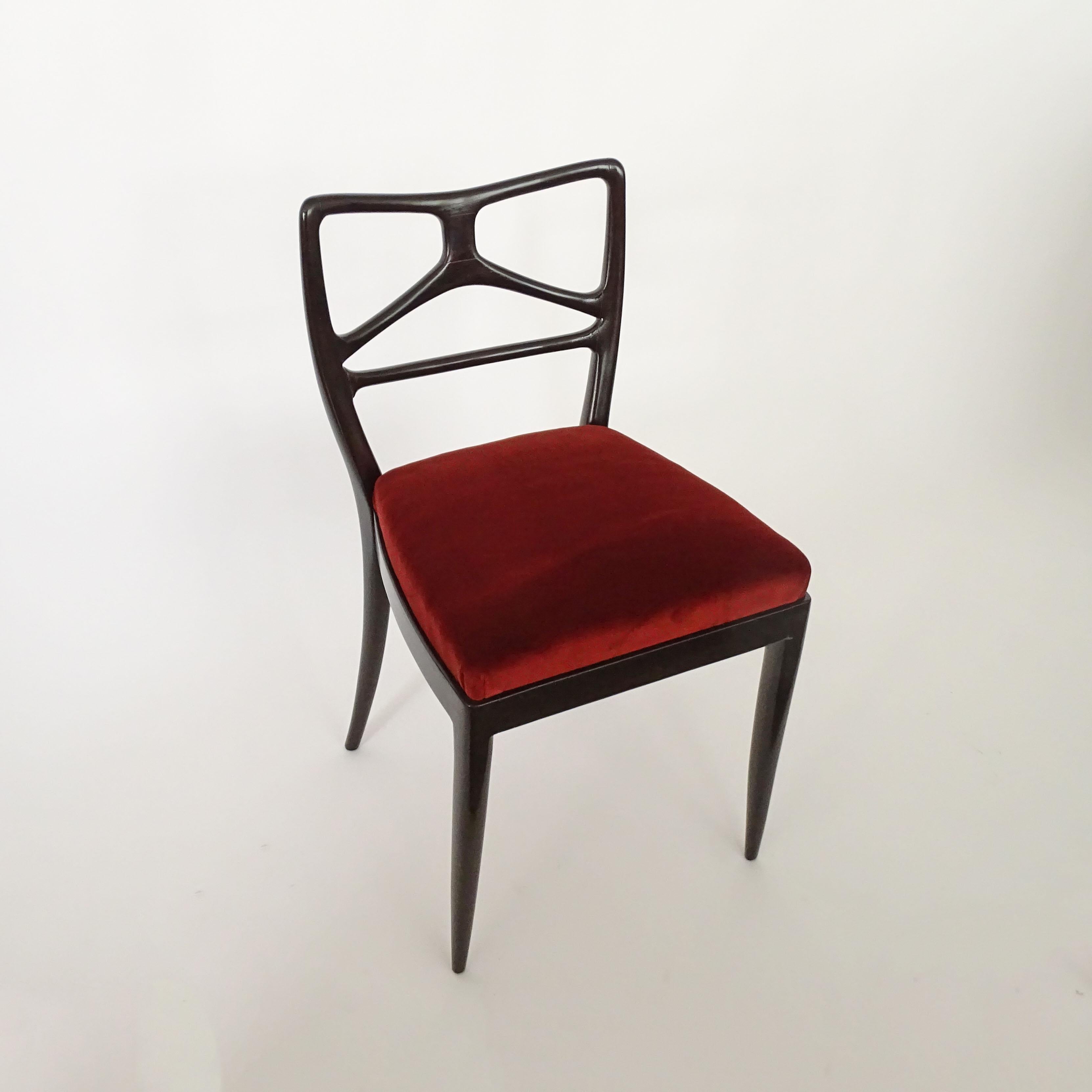 Tissu d'ameublement Ensemble de trois chaises Enrico Ciuti, Italie, années 1940 en vente