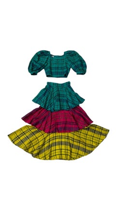 Conjunto de tres piezas de tartán con mangas abullonadas Enrico Coveri Boutique