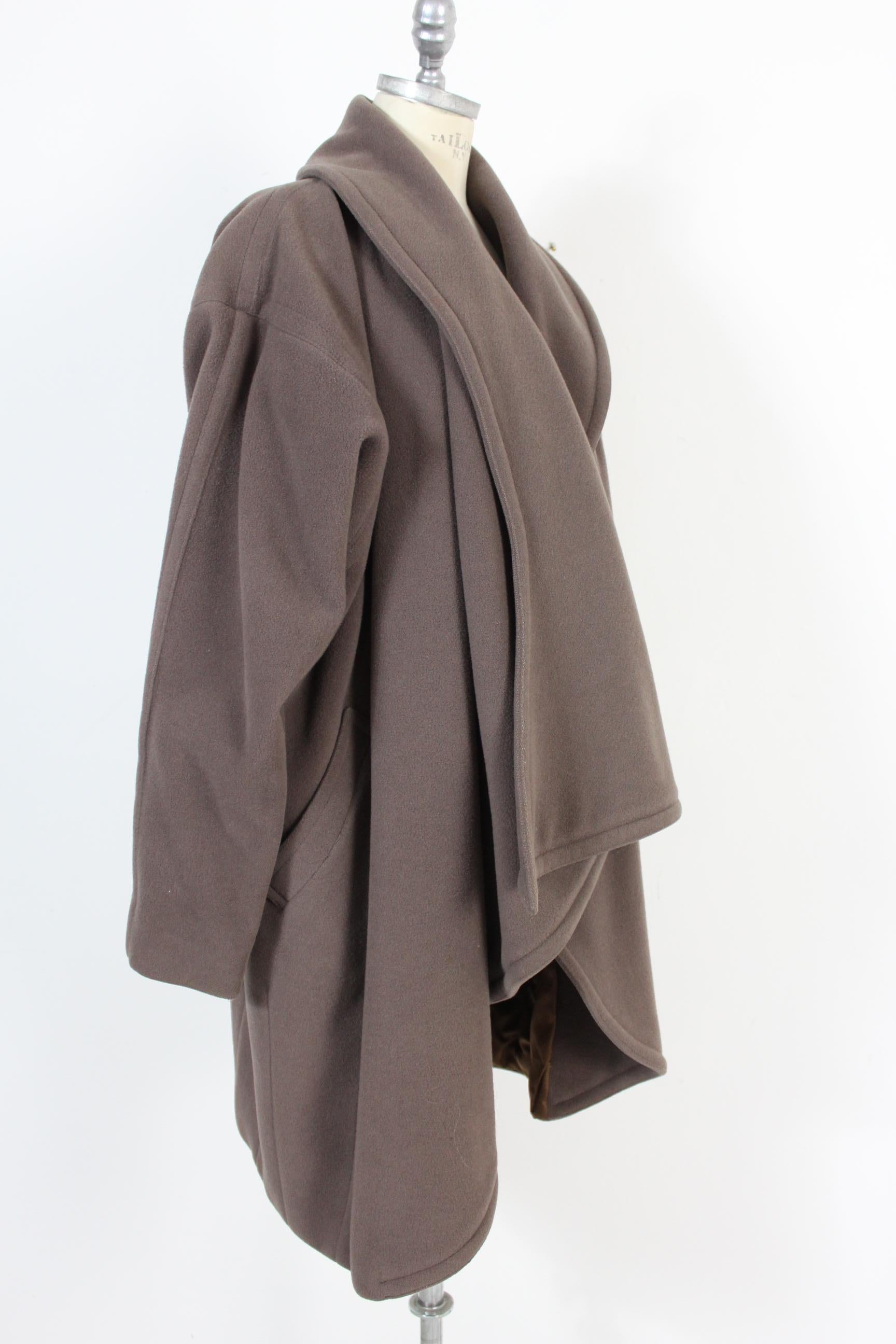 Enrico Coveri Brown Wool Long Hood Oversize Shawl Coat In Excellent Condition In Brindisi, Bt