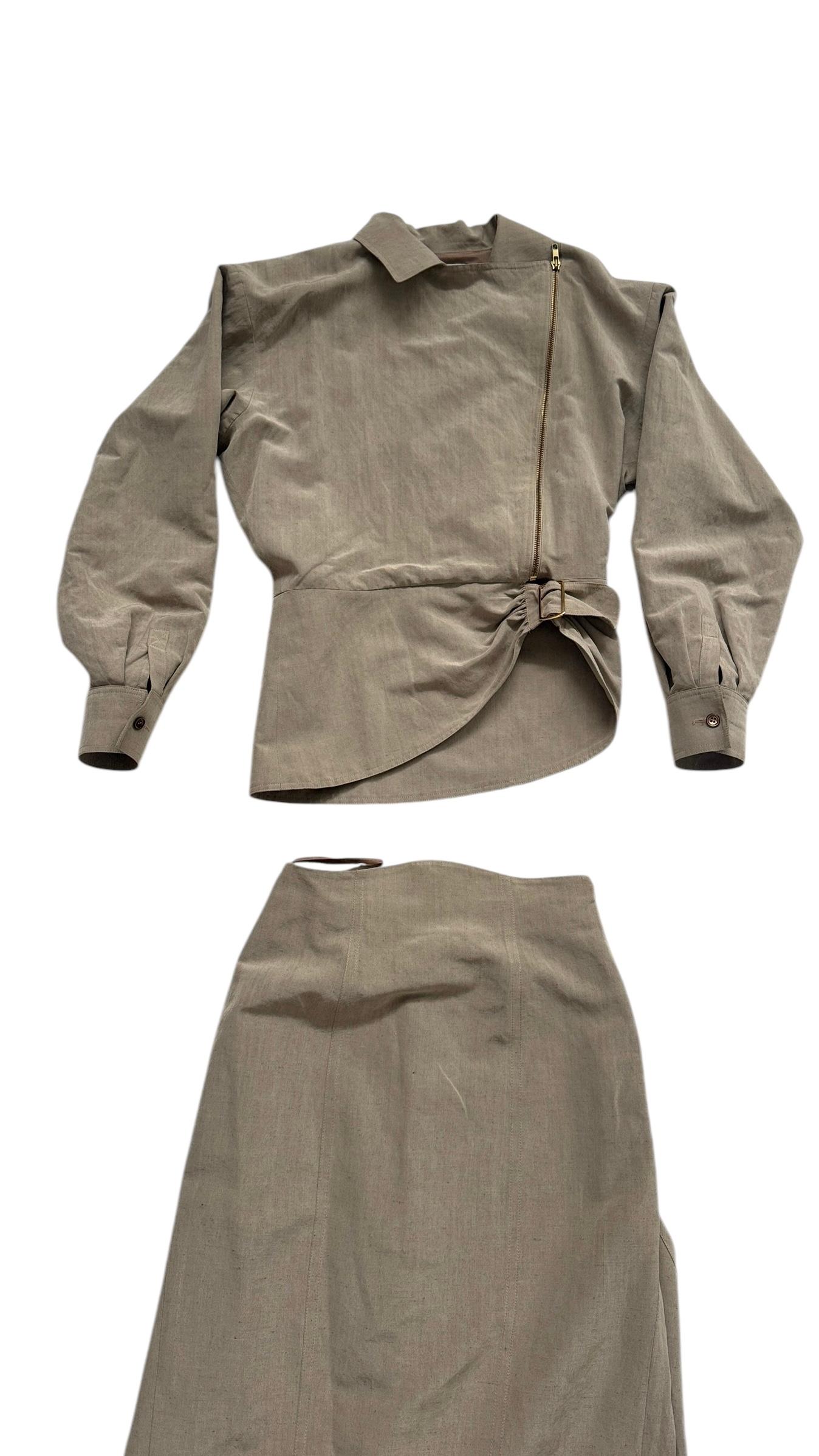 Enrico Coveri Paris Linen & Silk Asymmetric Zip Jacket and Skirt Ensemble For Sale 13
