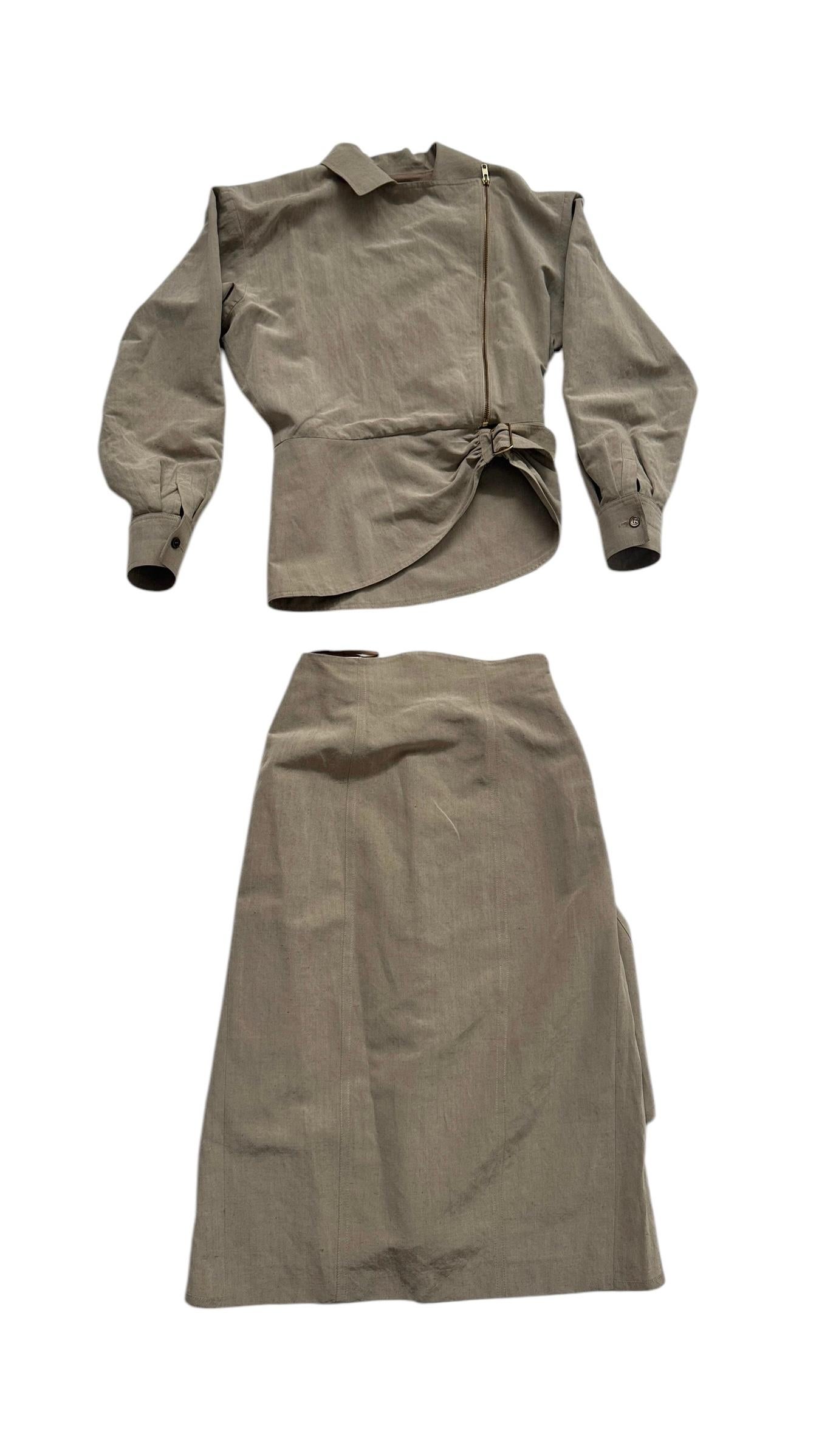 Enrico Coveri Paris Linen & Silk Asymmetric Zip Jacket and Skirt Ensemble For Sale 14