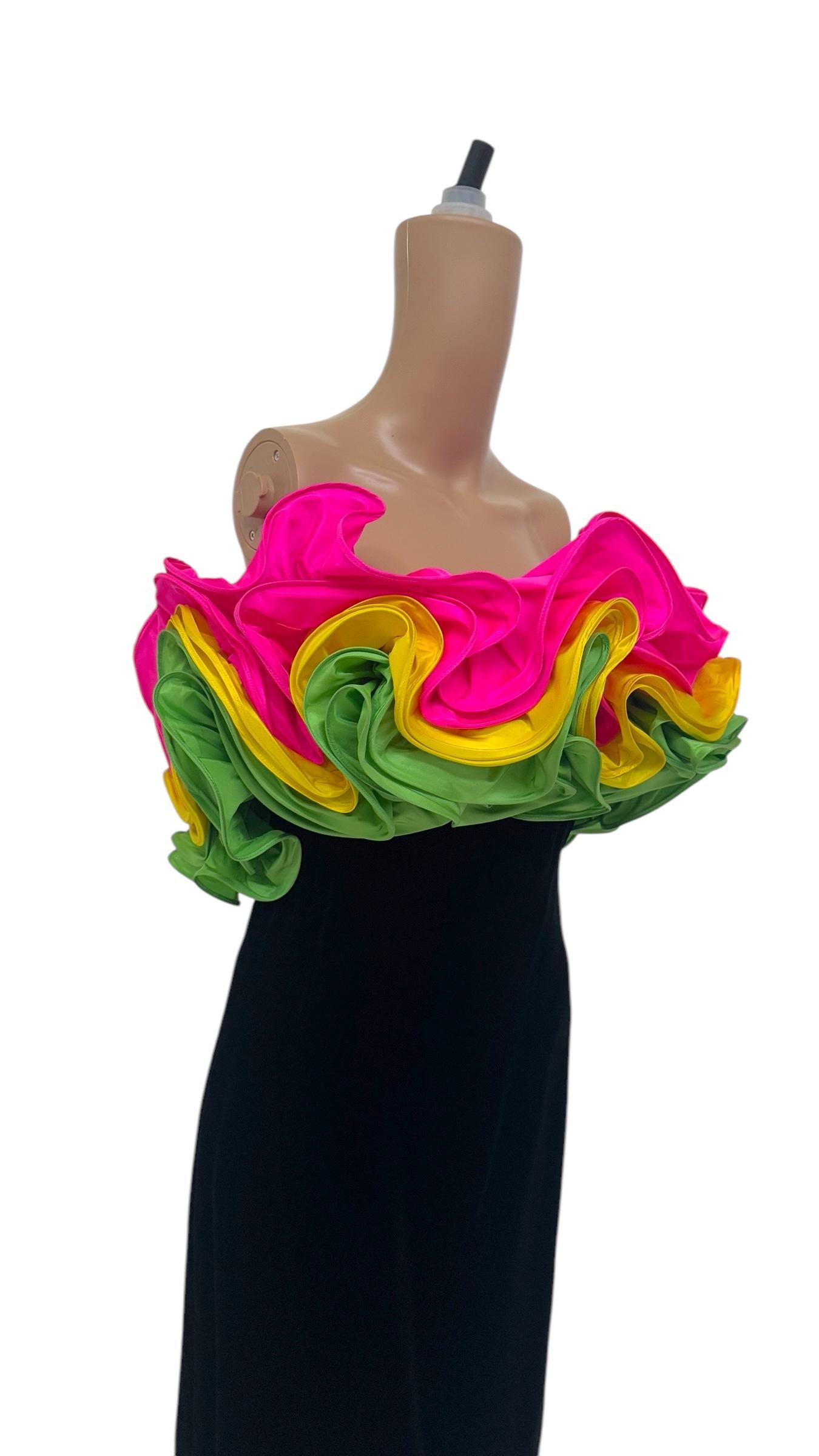 Black Enrico Coveri Runway Dress – SS 1998 with Sculptural Ruffles - No import duty! in vendita