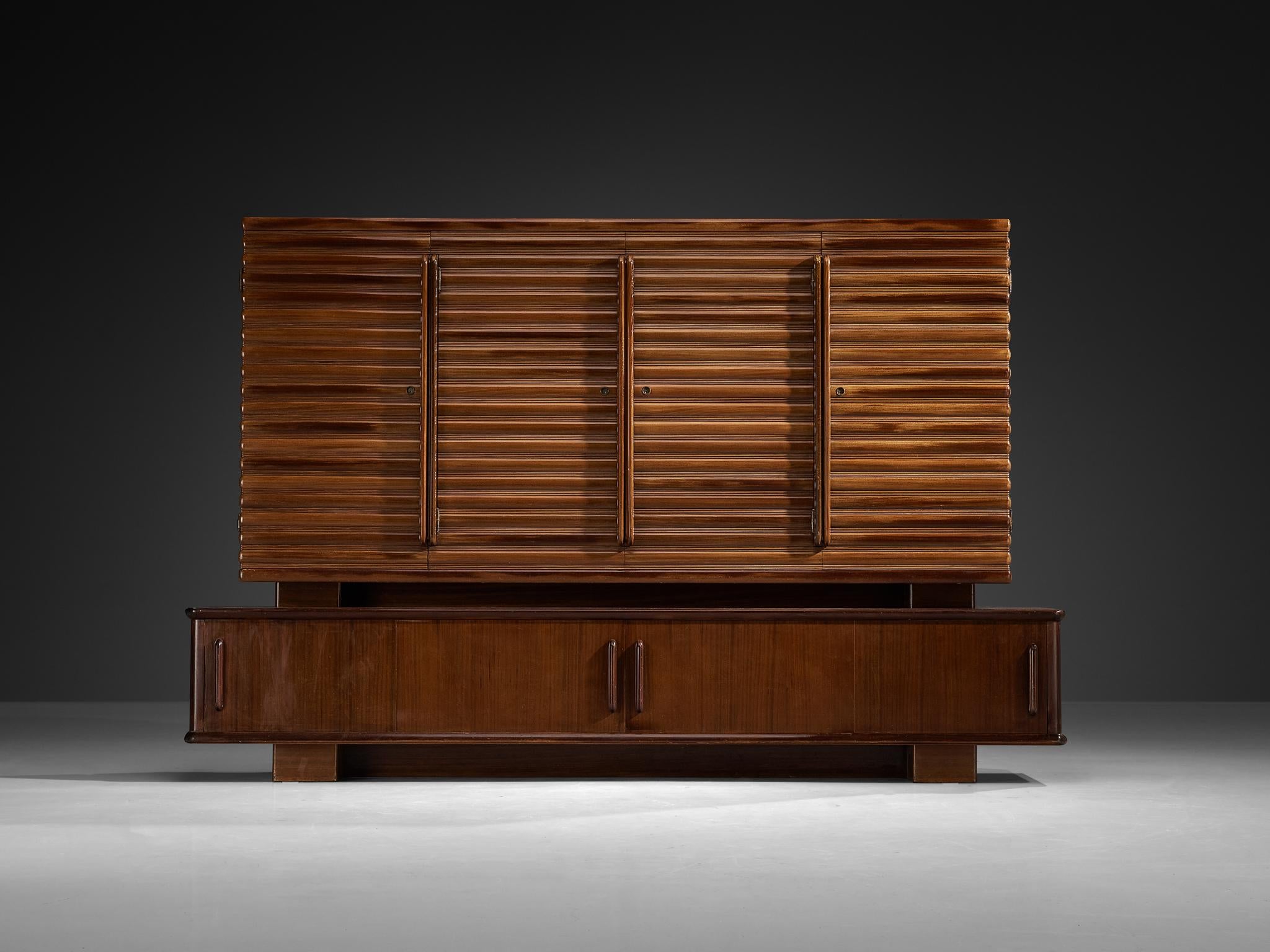 Enrico & Paolo Borghi High Sideboard in Mahogany with Carved Doors In Good Condition For Sale In Waalwijk, NL
