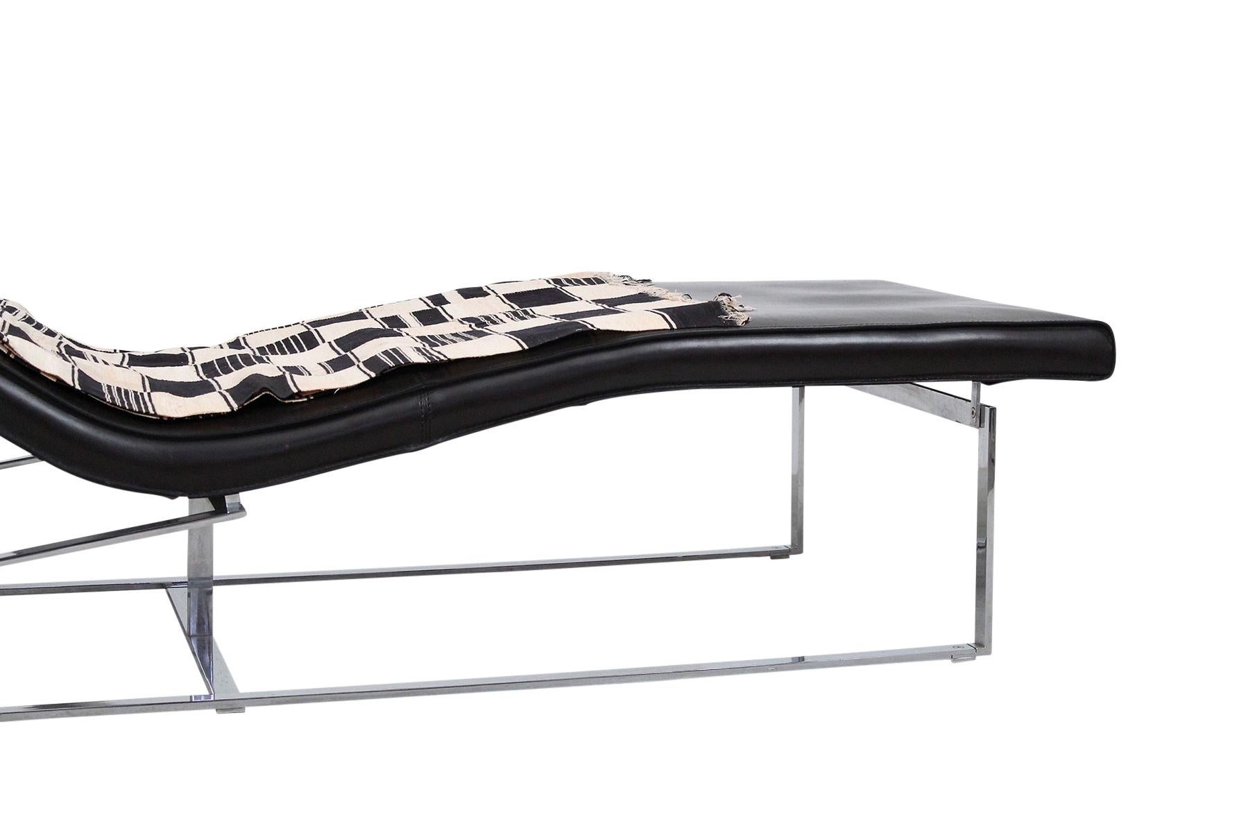 Enrico Pellizzoni Leather and Steel Chaise Lounge 5