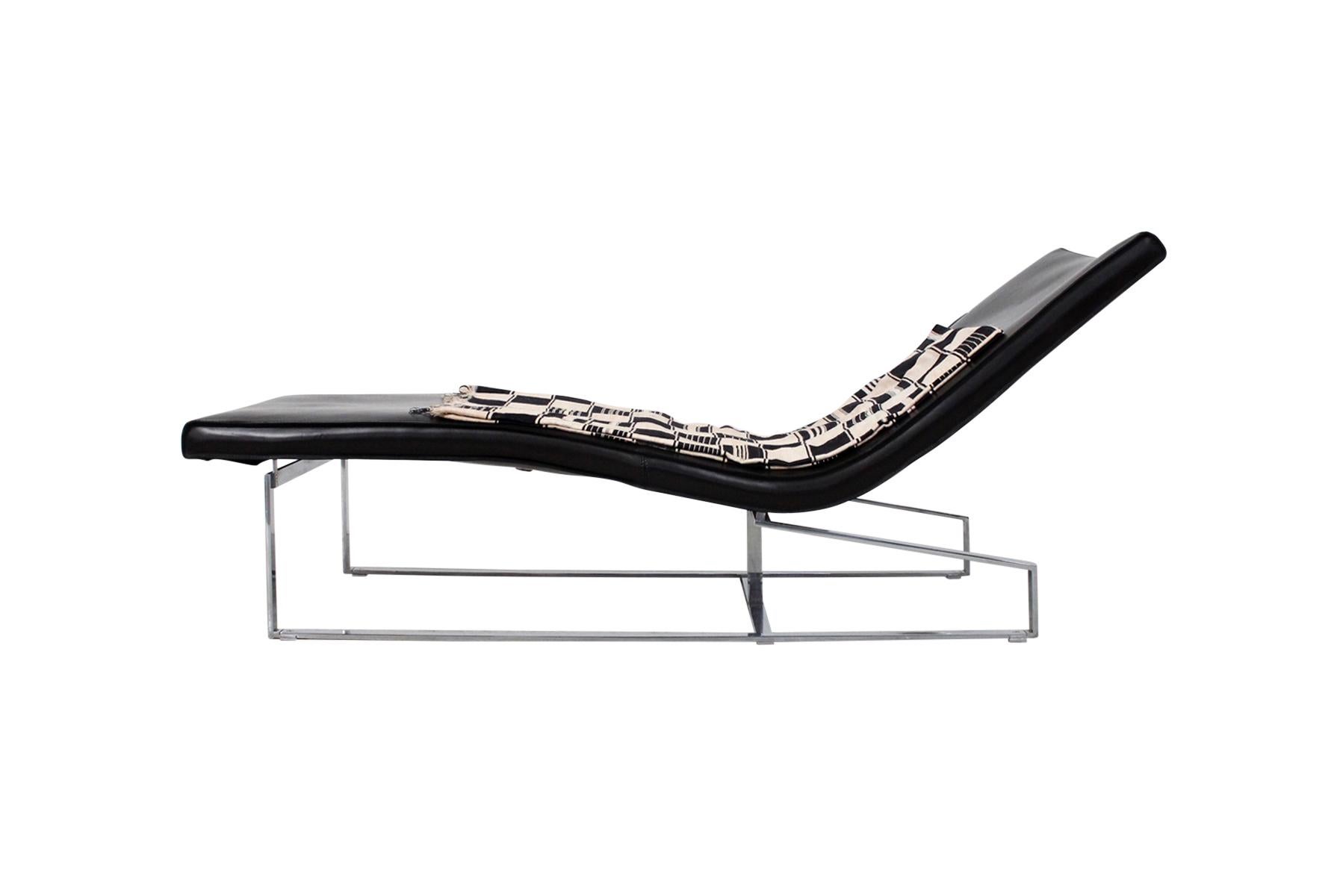 Enrico Pellizzoni Leather and Steel Chaise Lounge 2