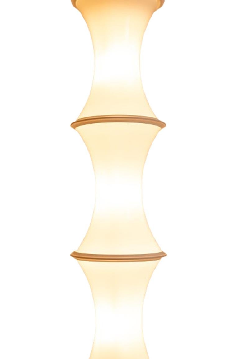 Enrico Tronconi 'Bamboo' Stehleuchte, aus weißem Opalglas.  Aus den 70er Jahren (Glas) im Angebot