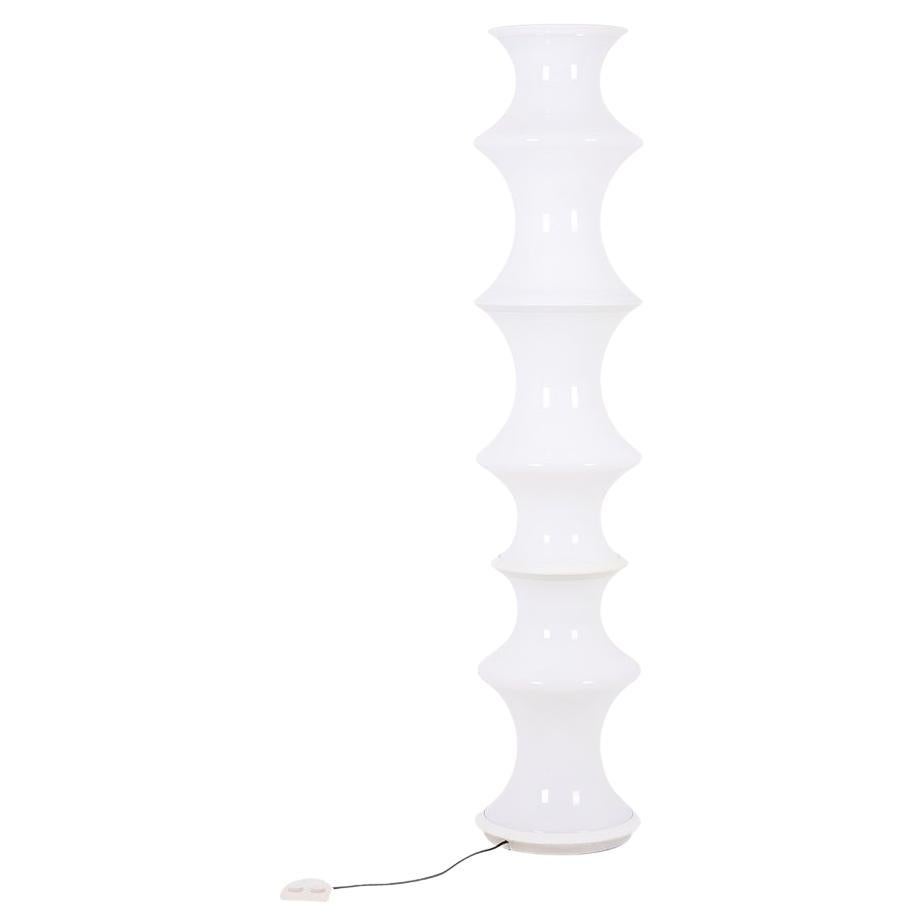 Enrico Tronconi pour Vistosi. Lampadaire en bambou, années 1970.