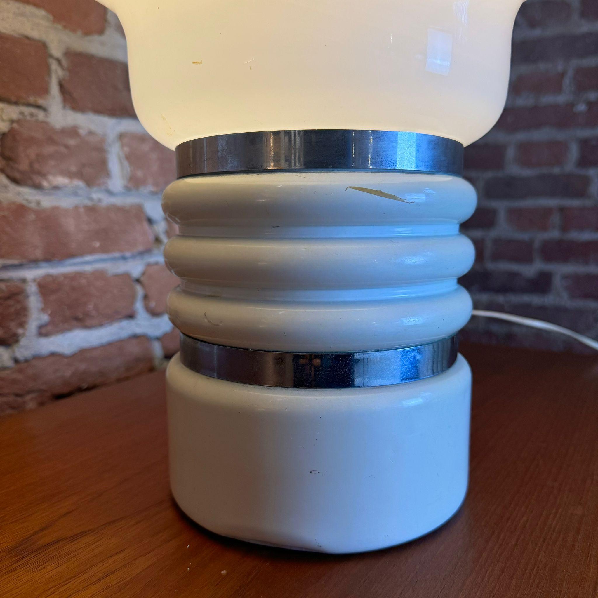 Mid-Century Modern Enrico Tronconi, table lamp 'Bulb', for Tronconi Italia, Itay 1970 For Sale