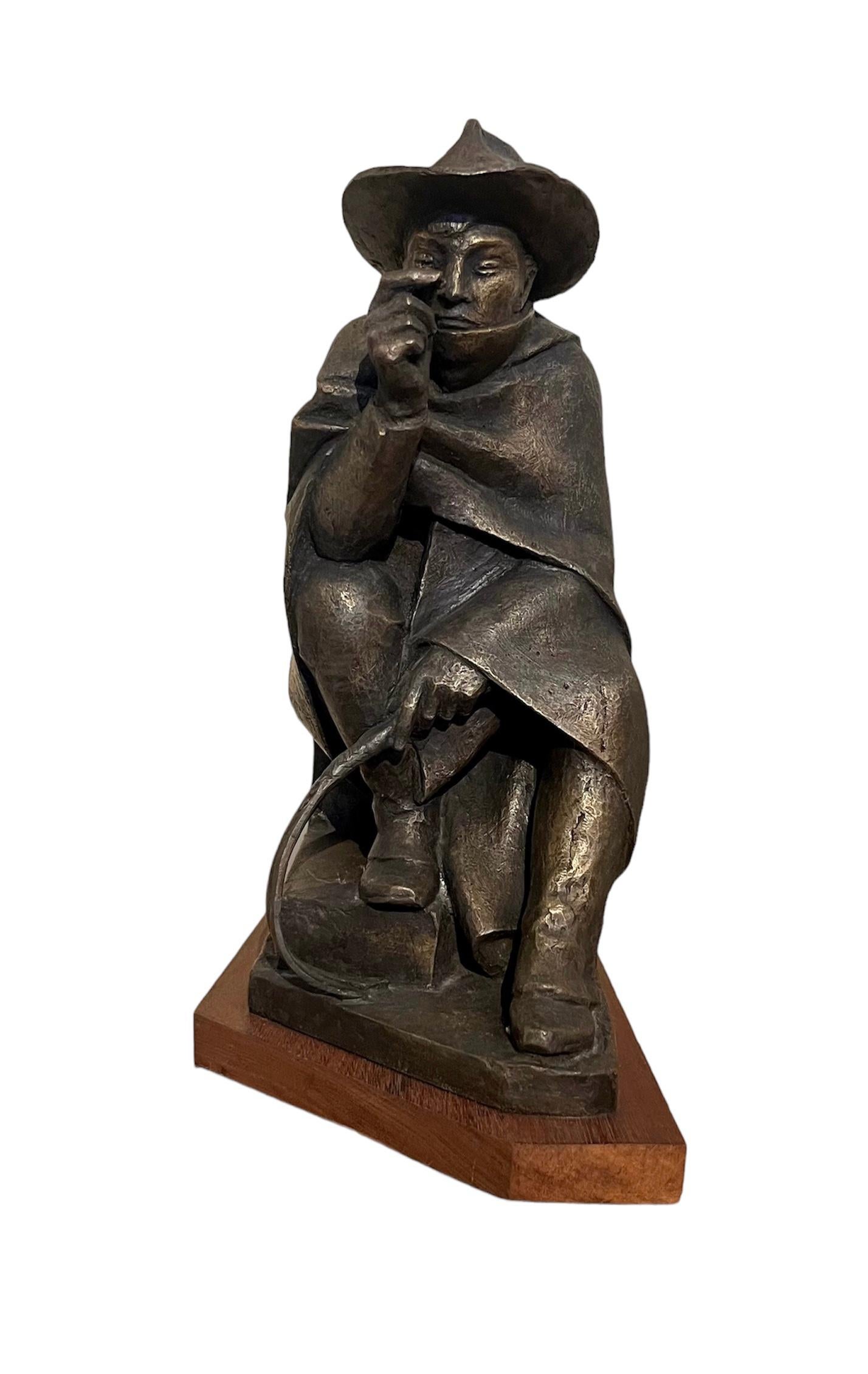 Enrique Alférez Figurative Sculpture - Charro Hastiado