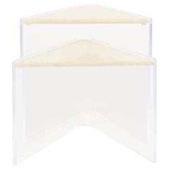 Enrique Garcel - Tables gigognes triangulaires en marbre travertin et lucite MCM - 2 pièces