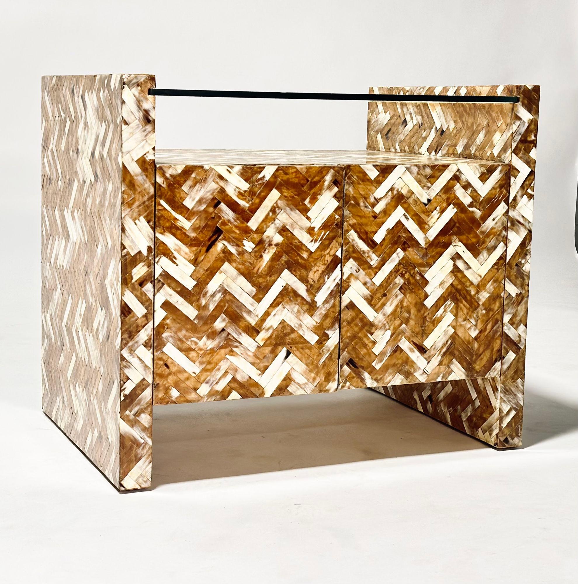 Enrique Garcel Tessellated Horn Side/End Table, 1970. Table has a glass top and has been completely restored.