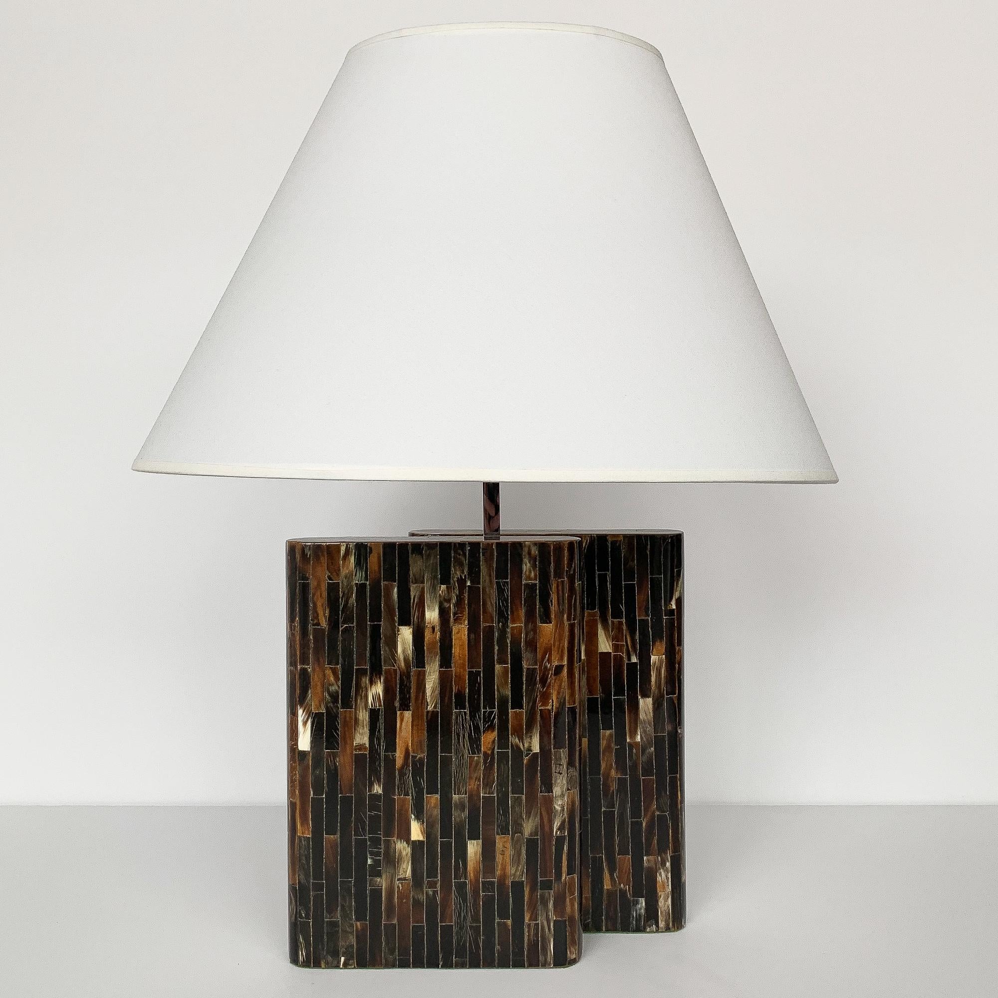 Tessellated natural horn table lamp by Enrique Garcel, circa 1970s. Two 8.5