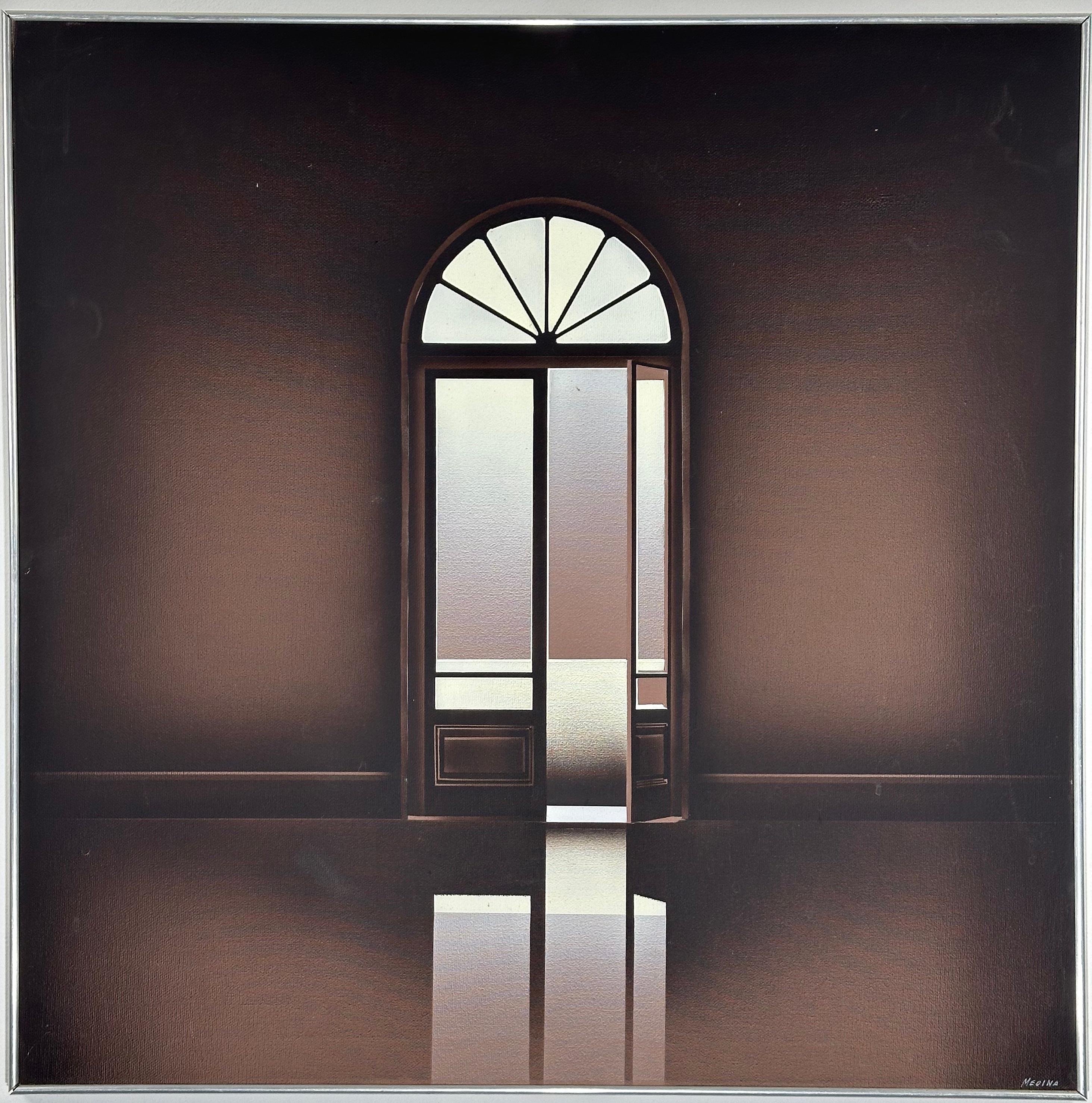 Enrique Medina Interior Painting – La Puerta (Fotorealistisches Interieur) 